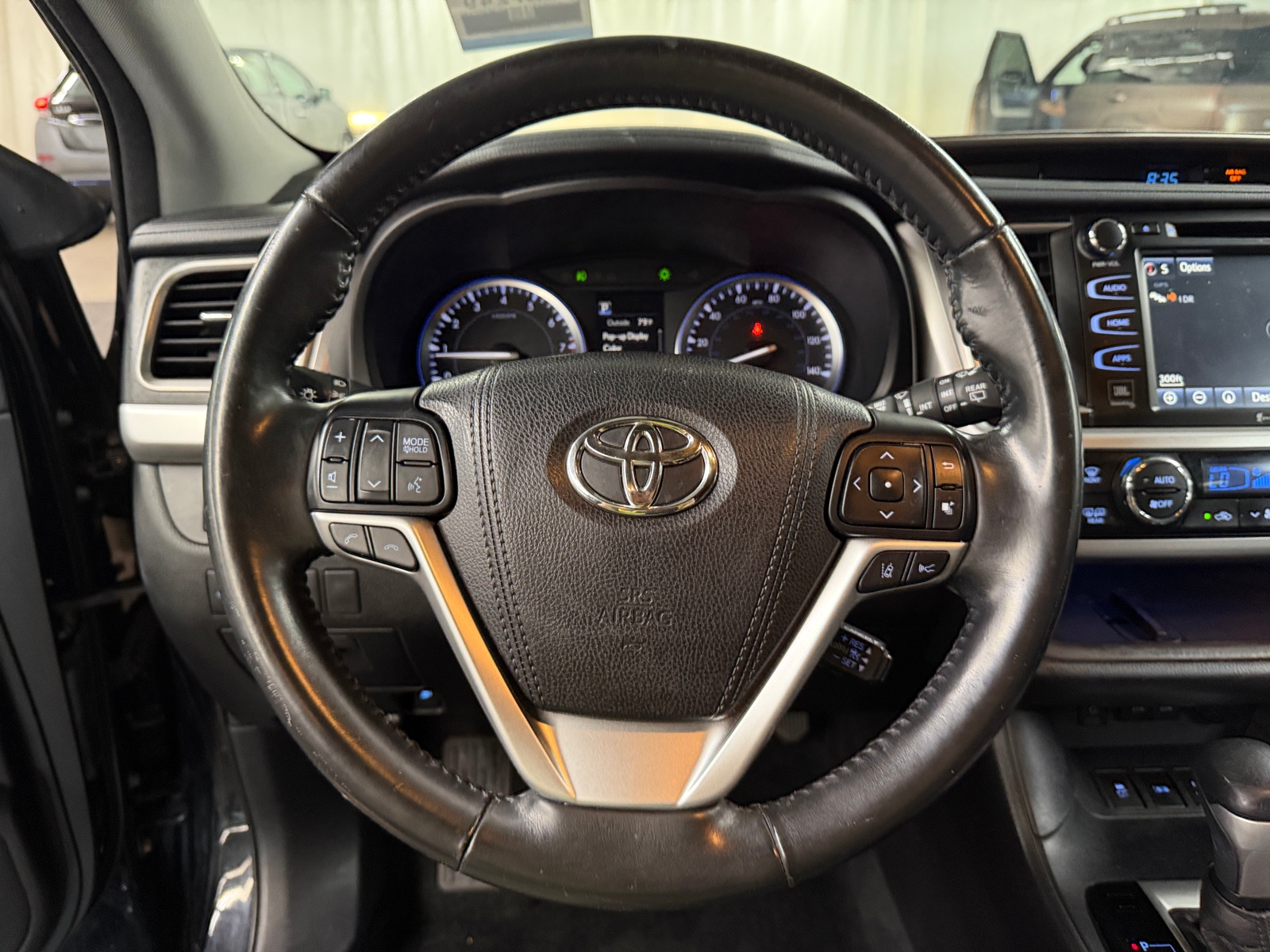 Thumbnail: 2018 Toyota Highlander - 4