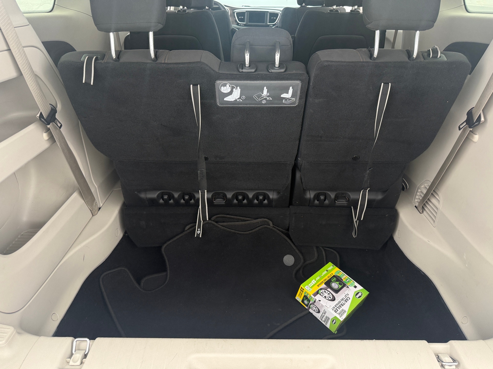 Thumbnail: 2019 Chrysler Pacifica - 7