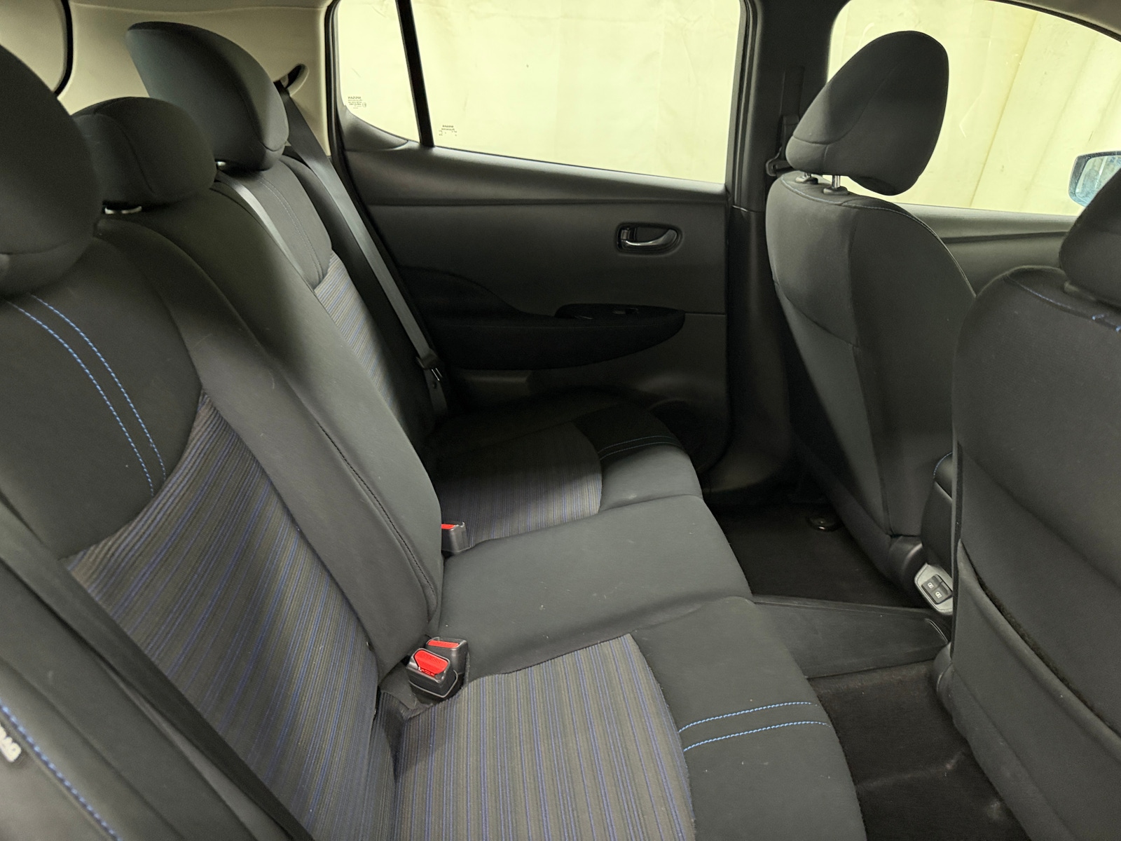 Thumbnail: 2020 Nissan Leaf - 6