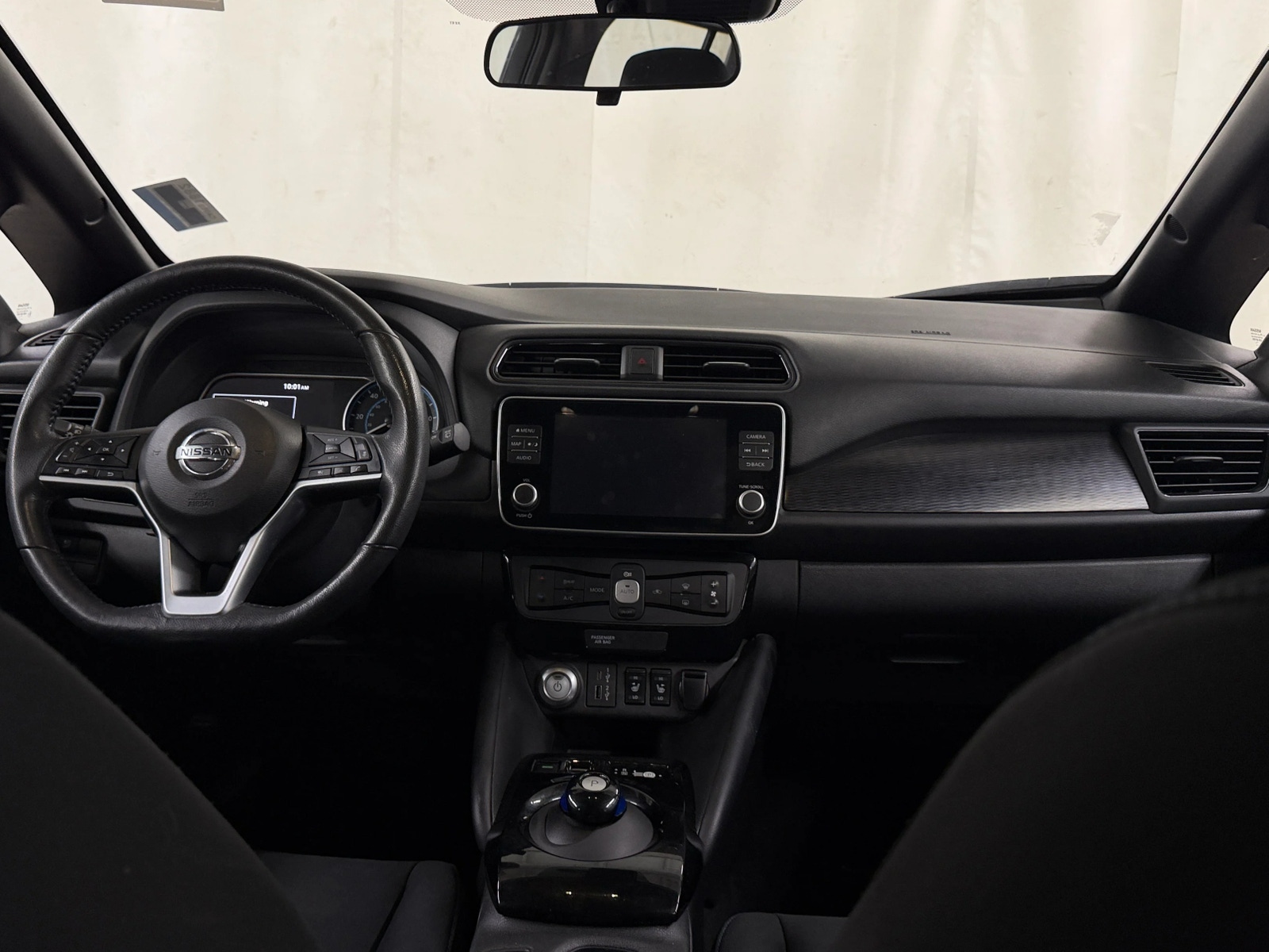 Thumbnail: 2020 Nissan Leaf - 3