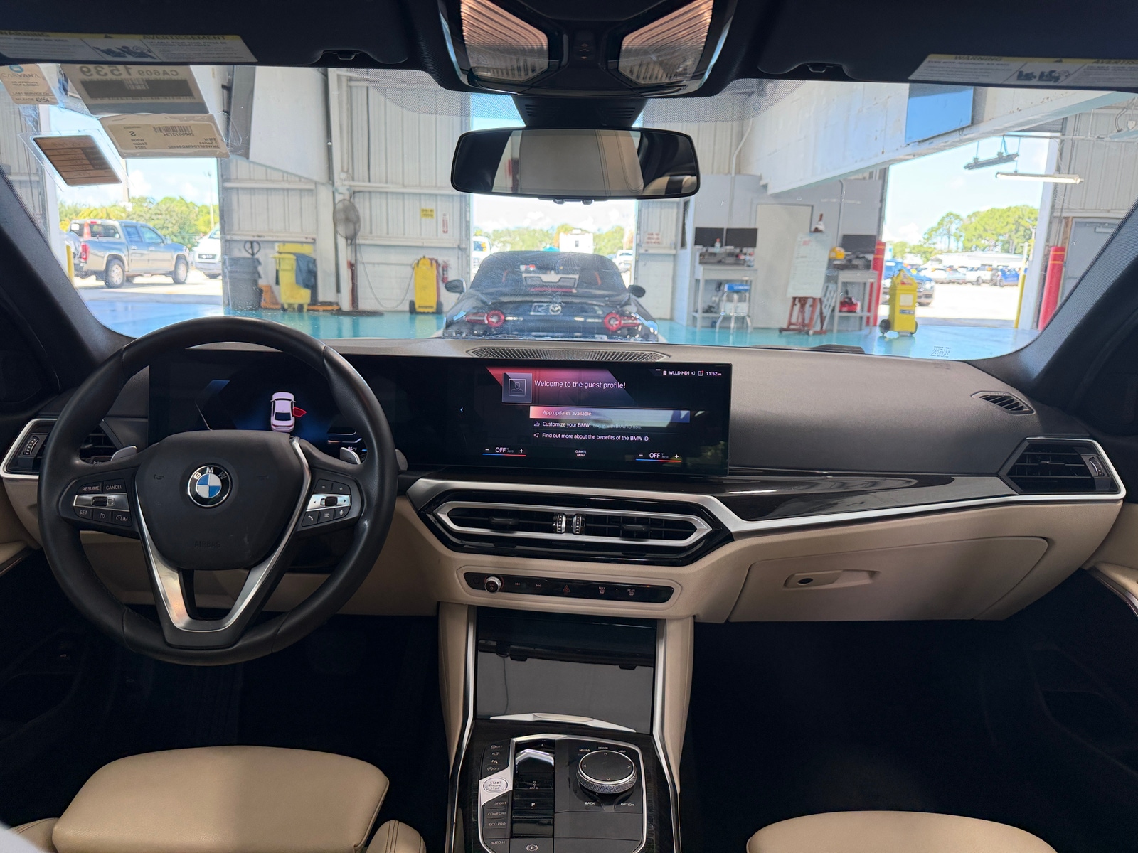 Thumbnail: 2024 BMW 3 Series - 2