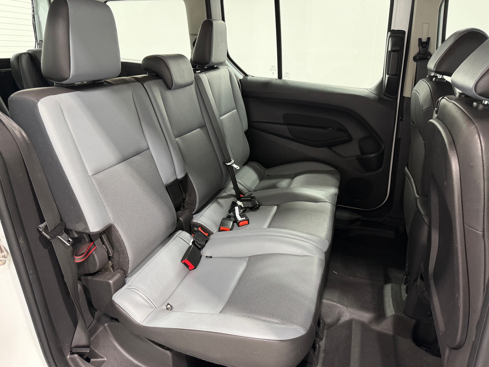 Thumbnail: 2017 Ford Transit Series - 6