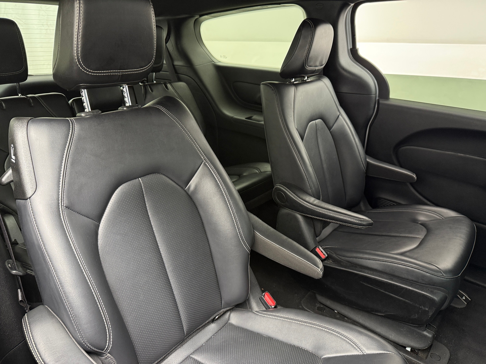 Thumbnail: 2024 Chrysler Pacifica - 5