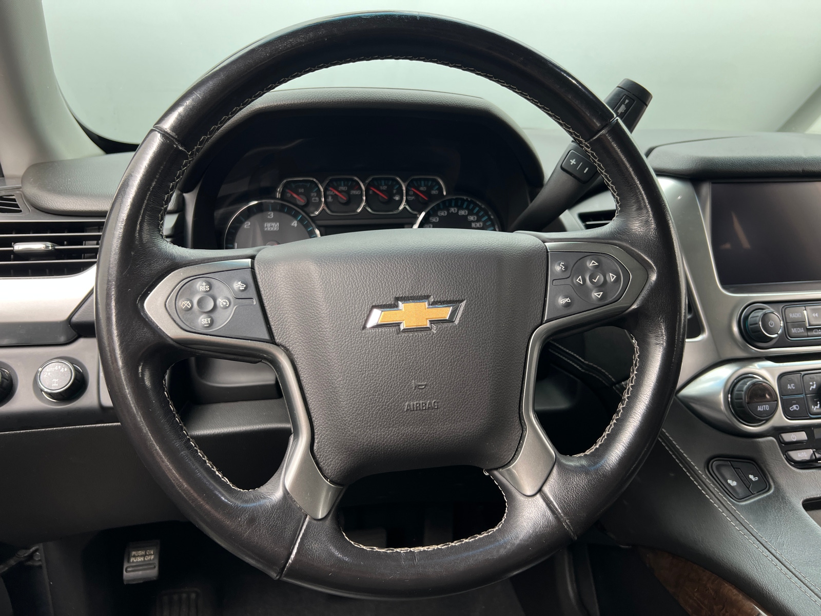 Thumbnail: 2019 Chevrolet Tahoe - 4