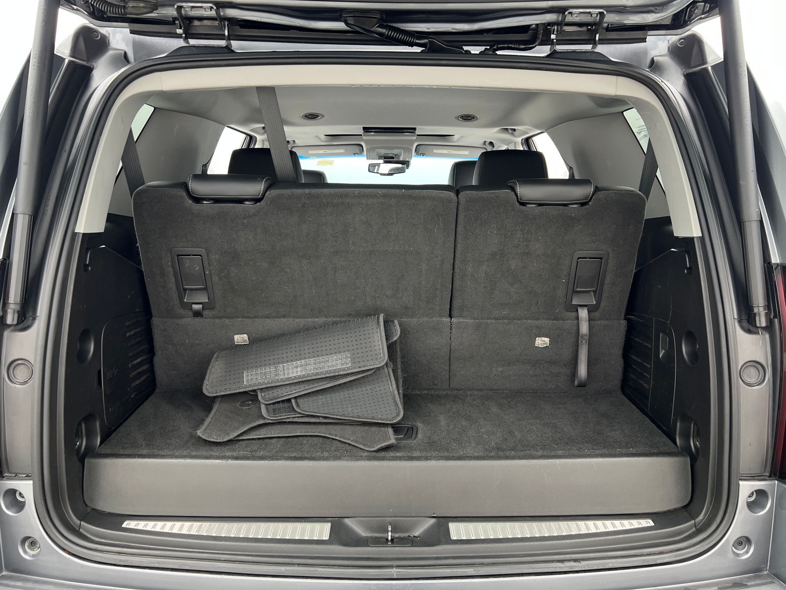 Thumbnail: 2019 Chevrolet Tahoe - 6