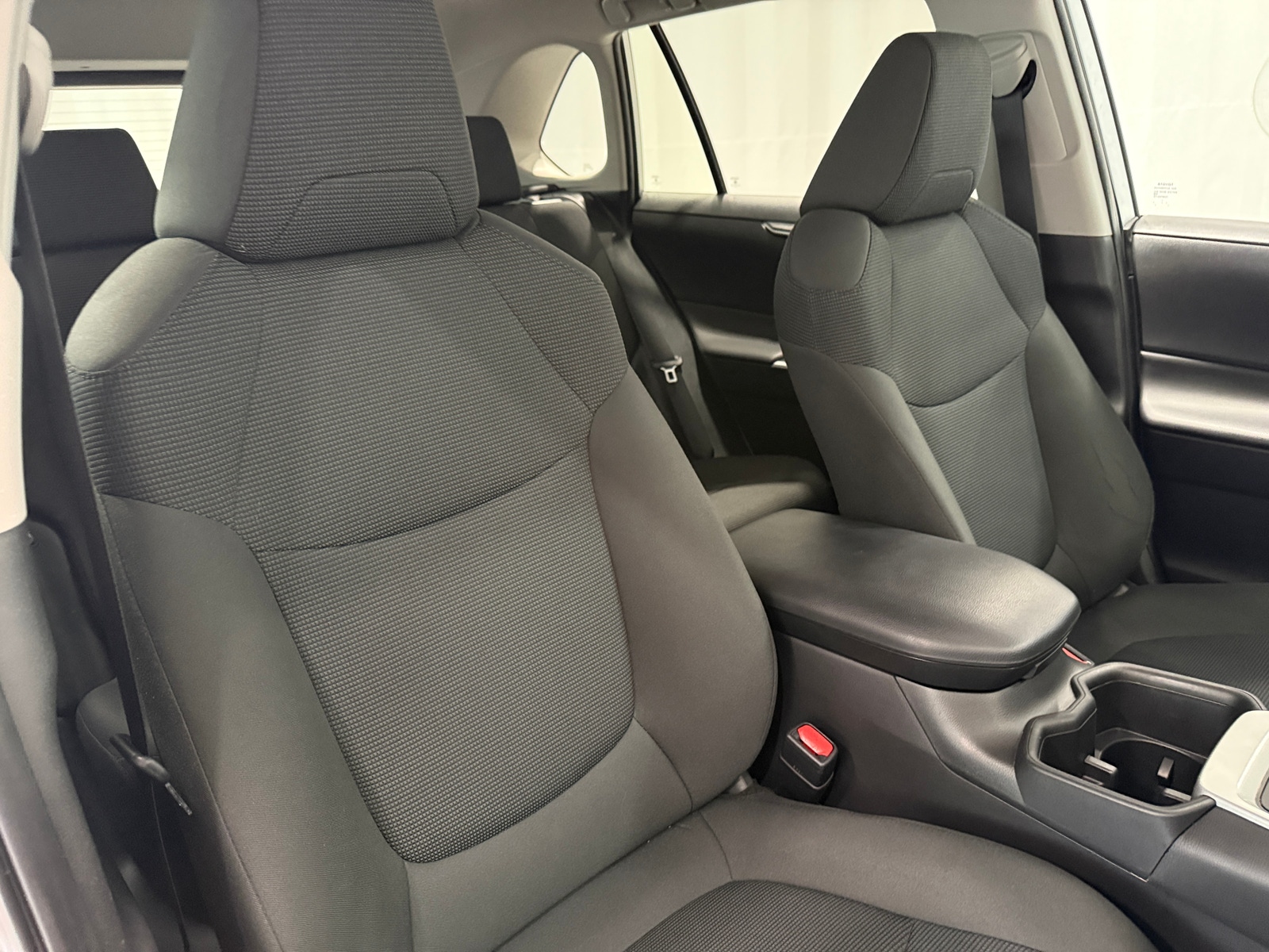 Thumbnail: 2022 Toyota RAV4 - 2