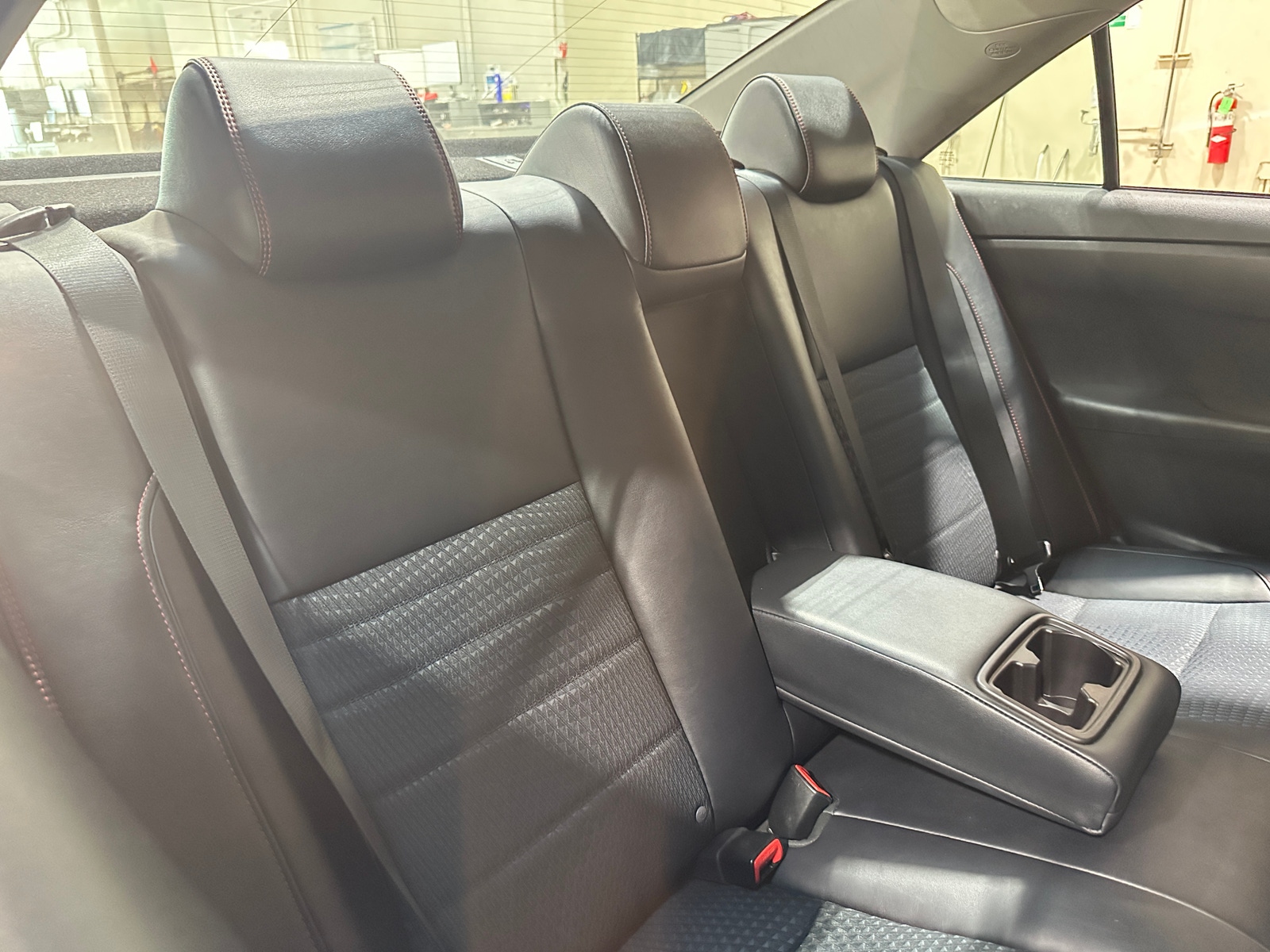 Thumbnail: 2015 Toyota Camry - 6