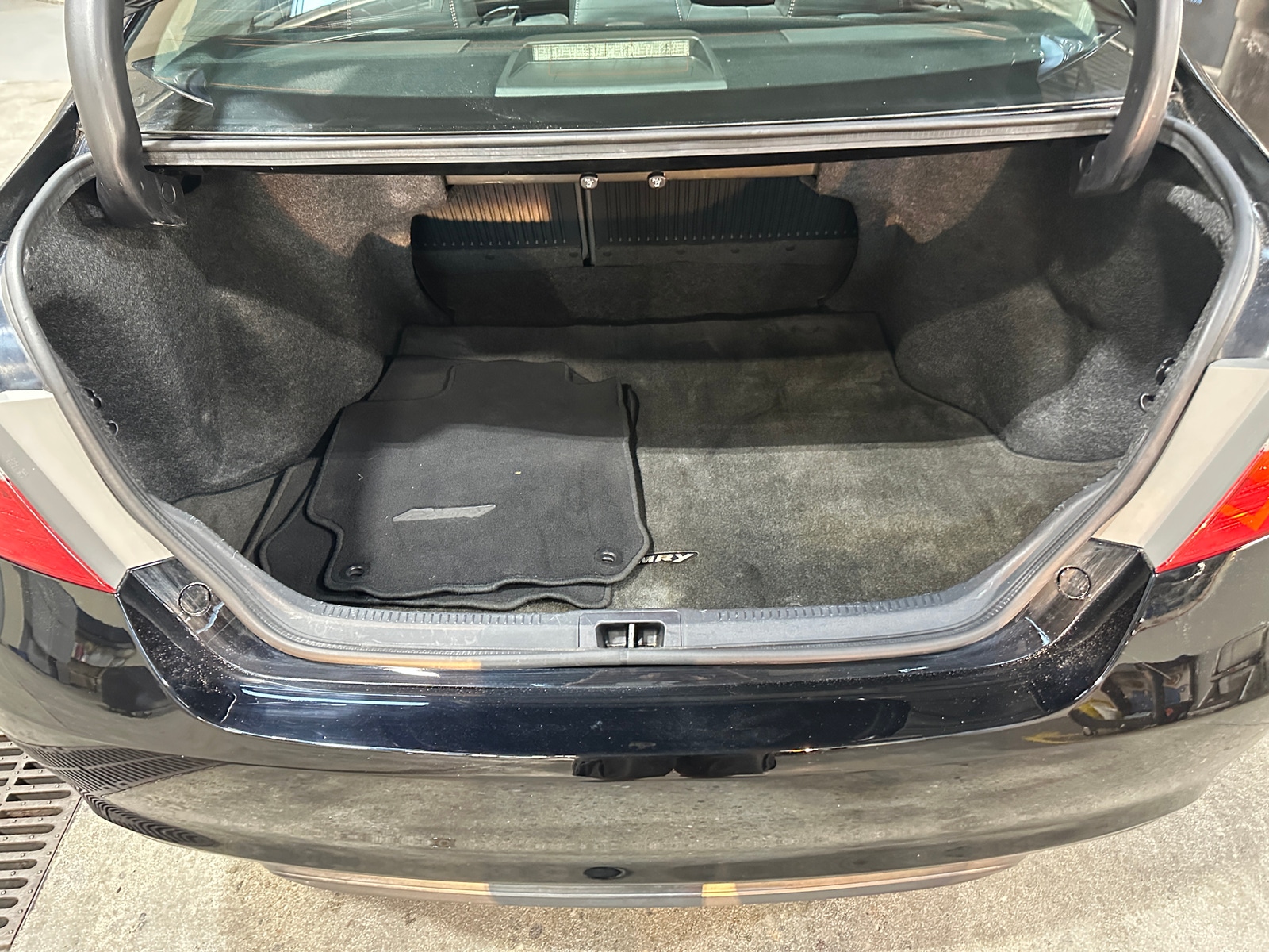 Thumbnail: 2015 Toyota Camry - 7