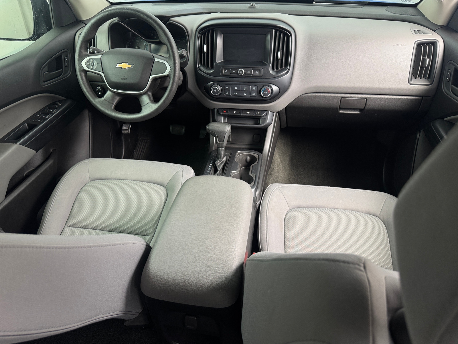 Thumbnail: 2018 Chevrolet Colorado - 3