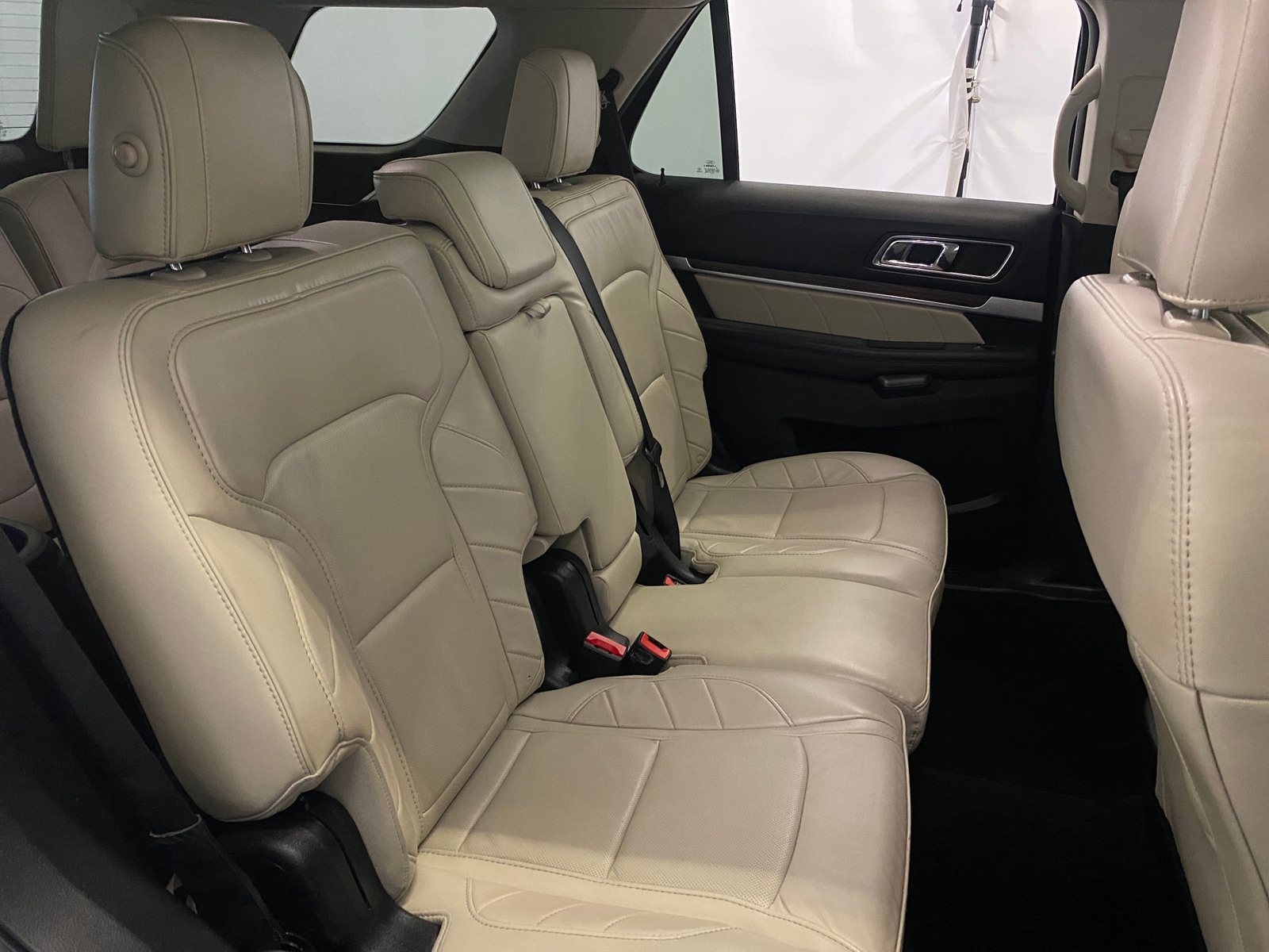 Thumbnail: 2019 Ford Explorer - 5