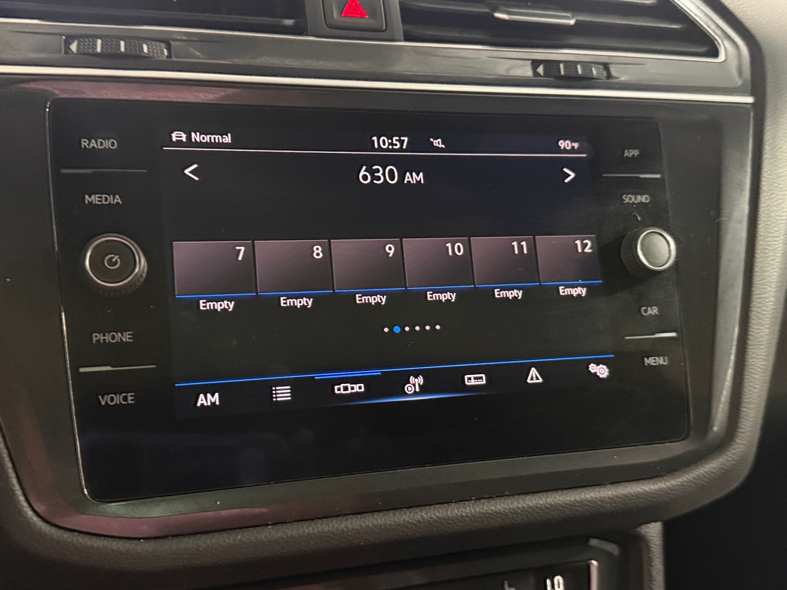 Thumbnail: 2021 Volkswagen Tiguan - 3
