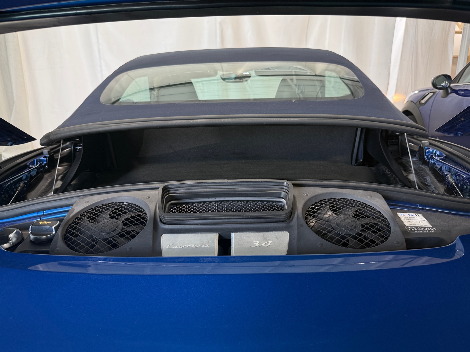 Thumbnail: 2015 Porsche 911 - 6