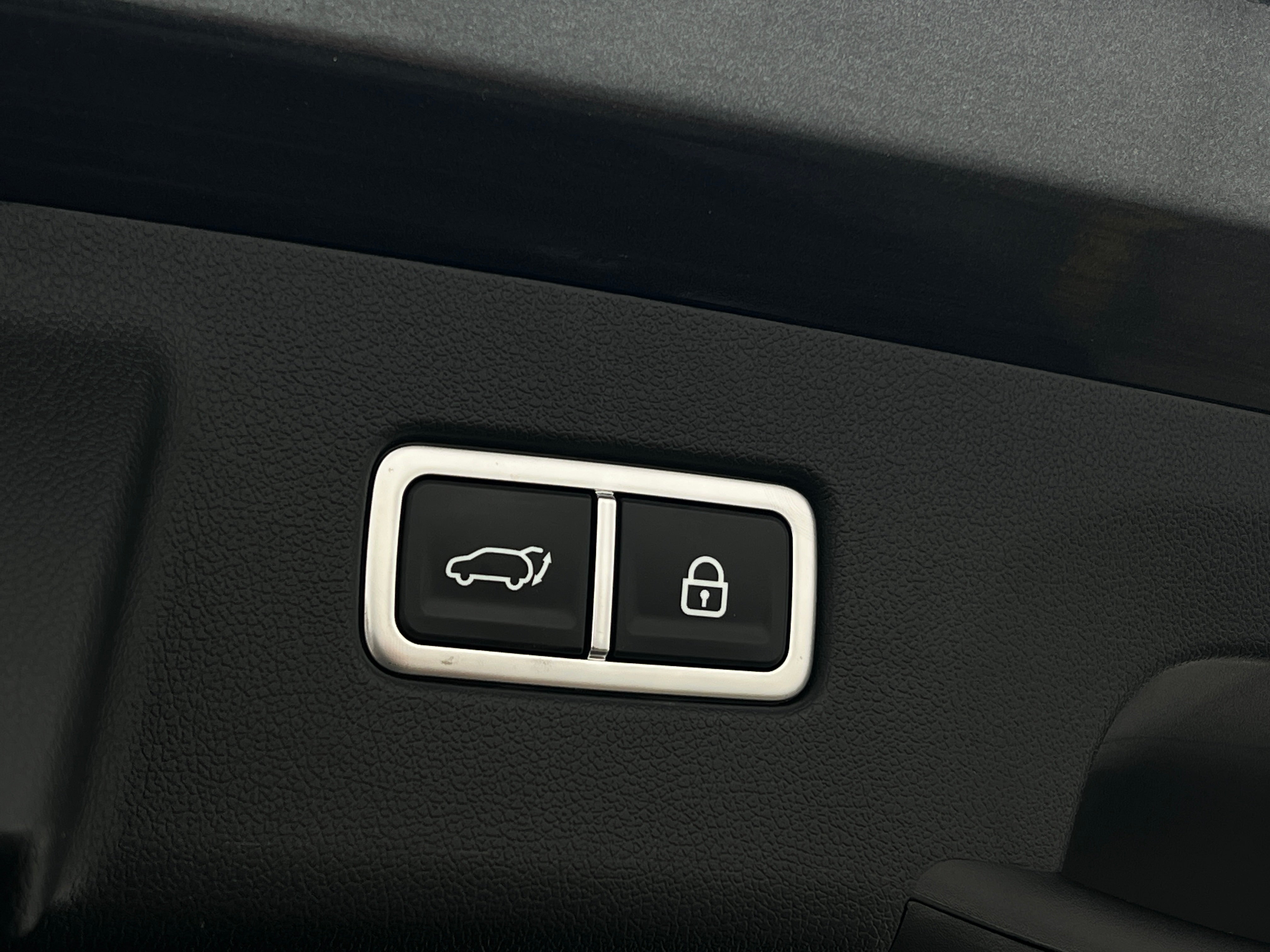2023 Kia Sorento SX - Photo 10
