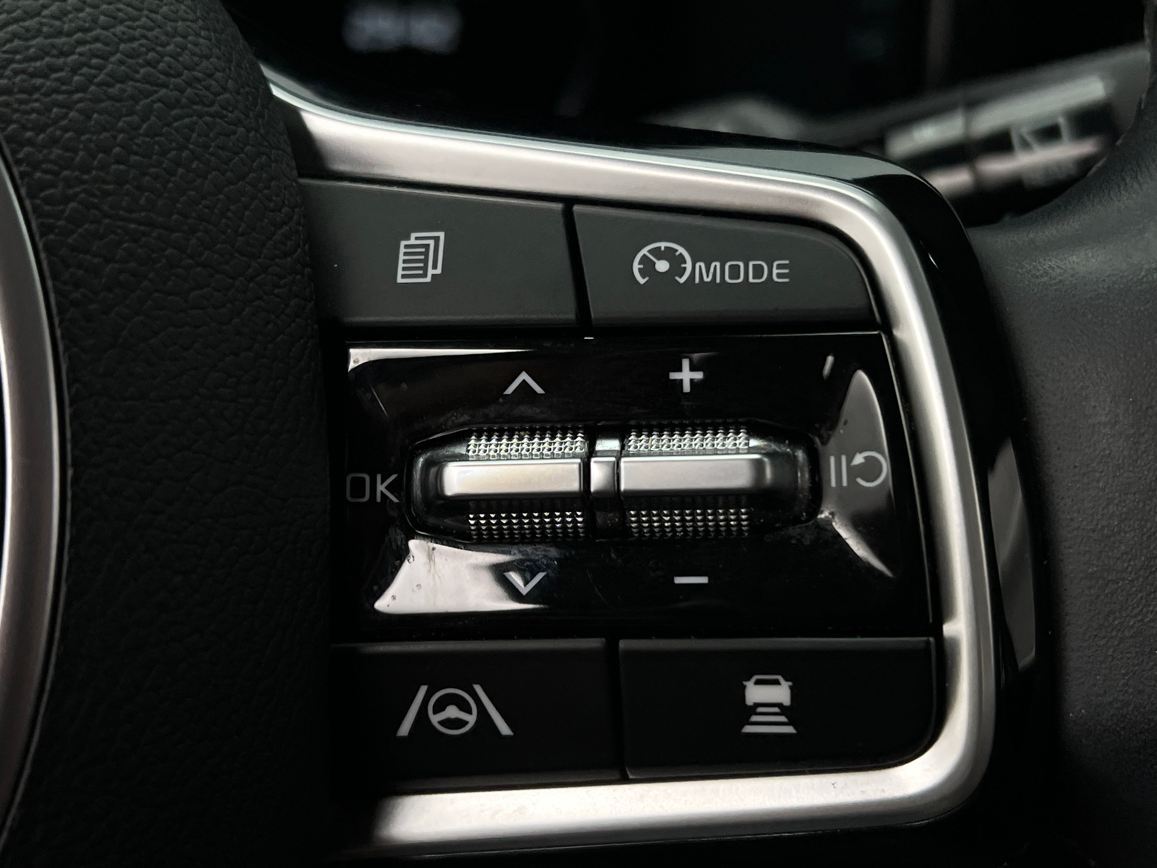 2023 Kia Sorento SX - Photo 16