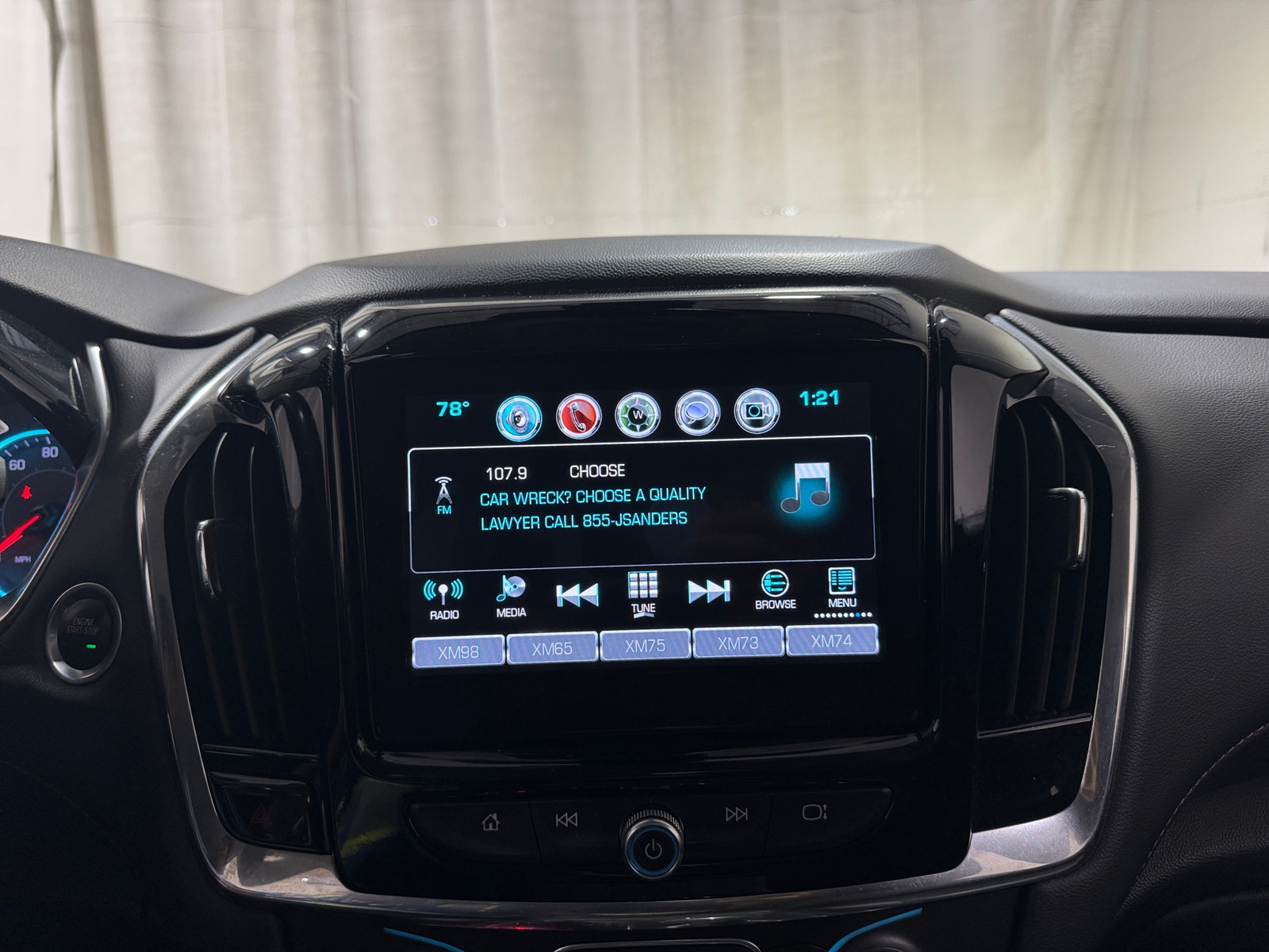 Thumbnail: 2018 Chevrolet Traverse - 3