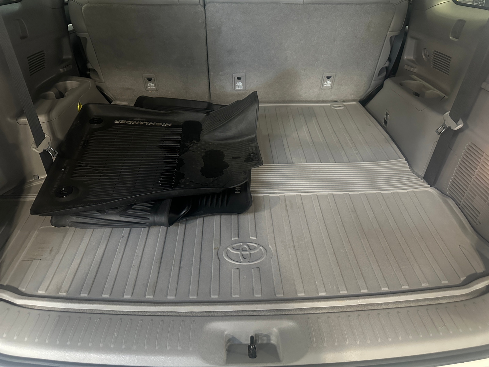 Thumbnail: 2019 Toyota Highlander - 6