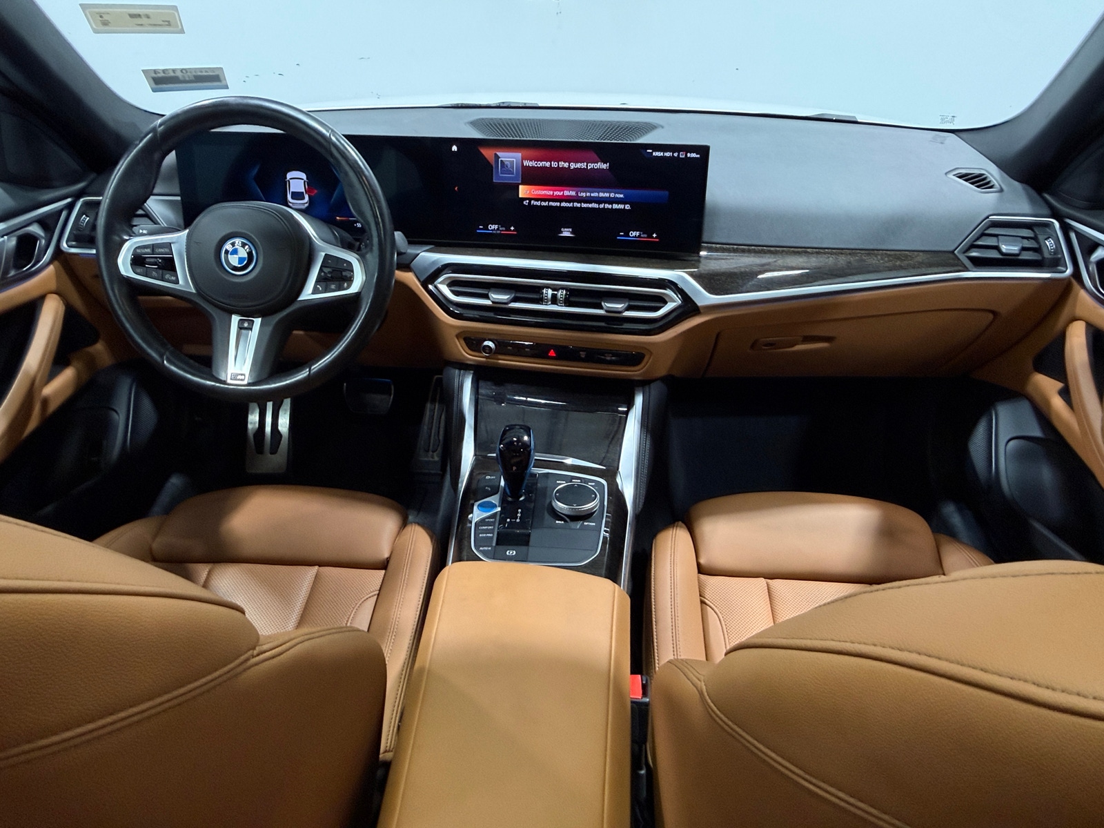 Thumbnail: 2023 BMW i4 - 2
