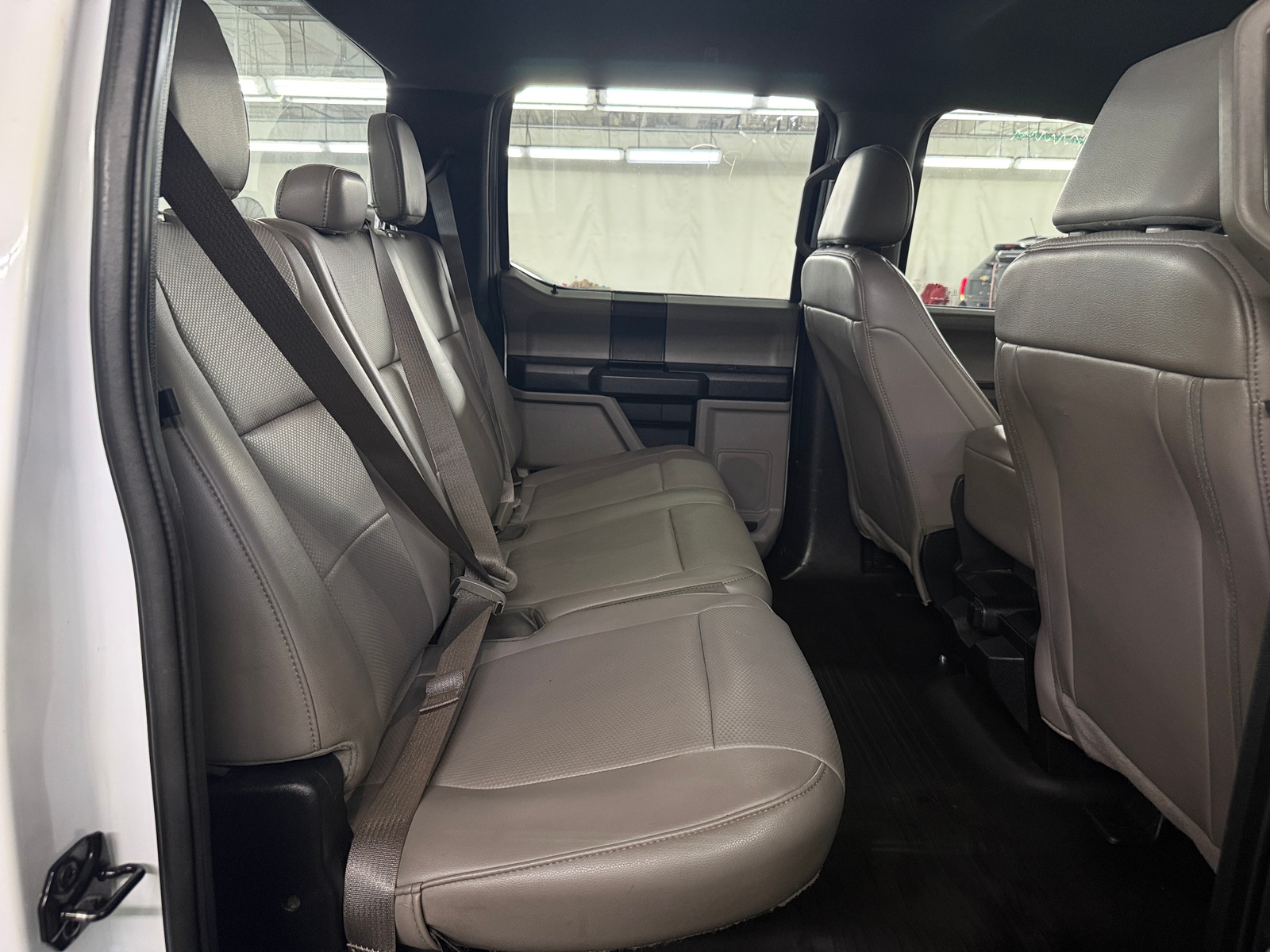 Thumbnail: 2020 Ford Econoline - 6