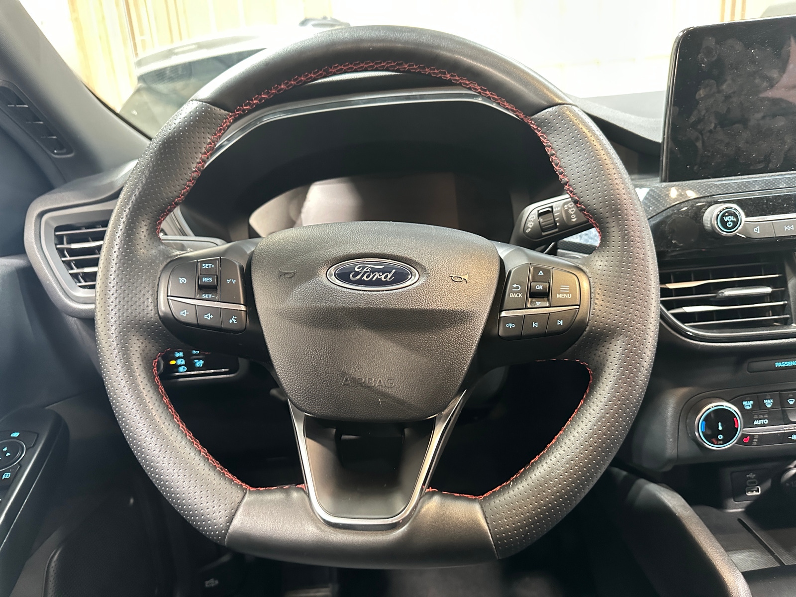 Thumbnail: 2025 Ford Escape - 5