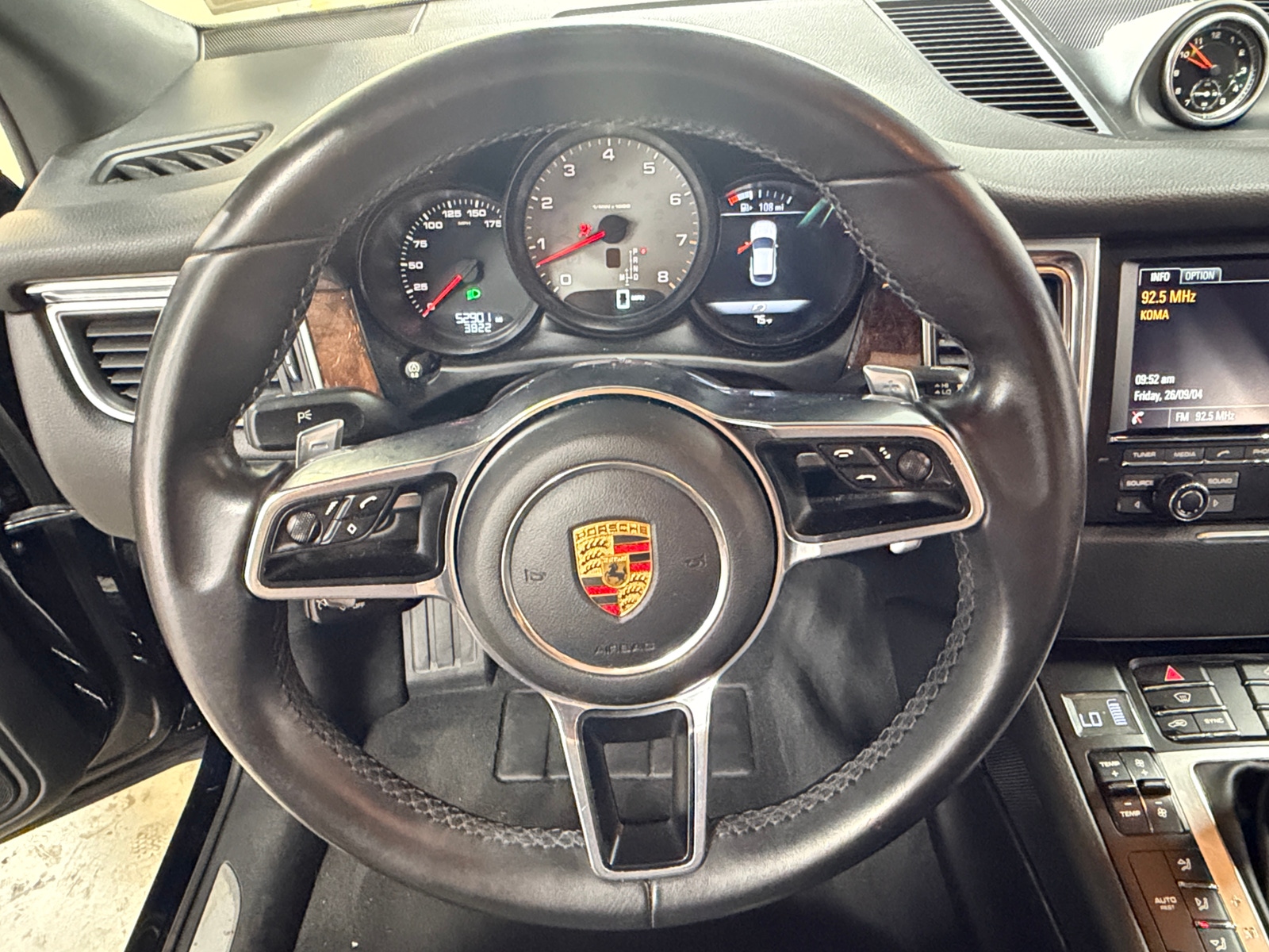 Thumbnail: 2015 Porsche Macan - 4