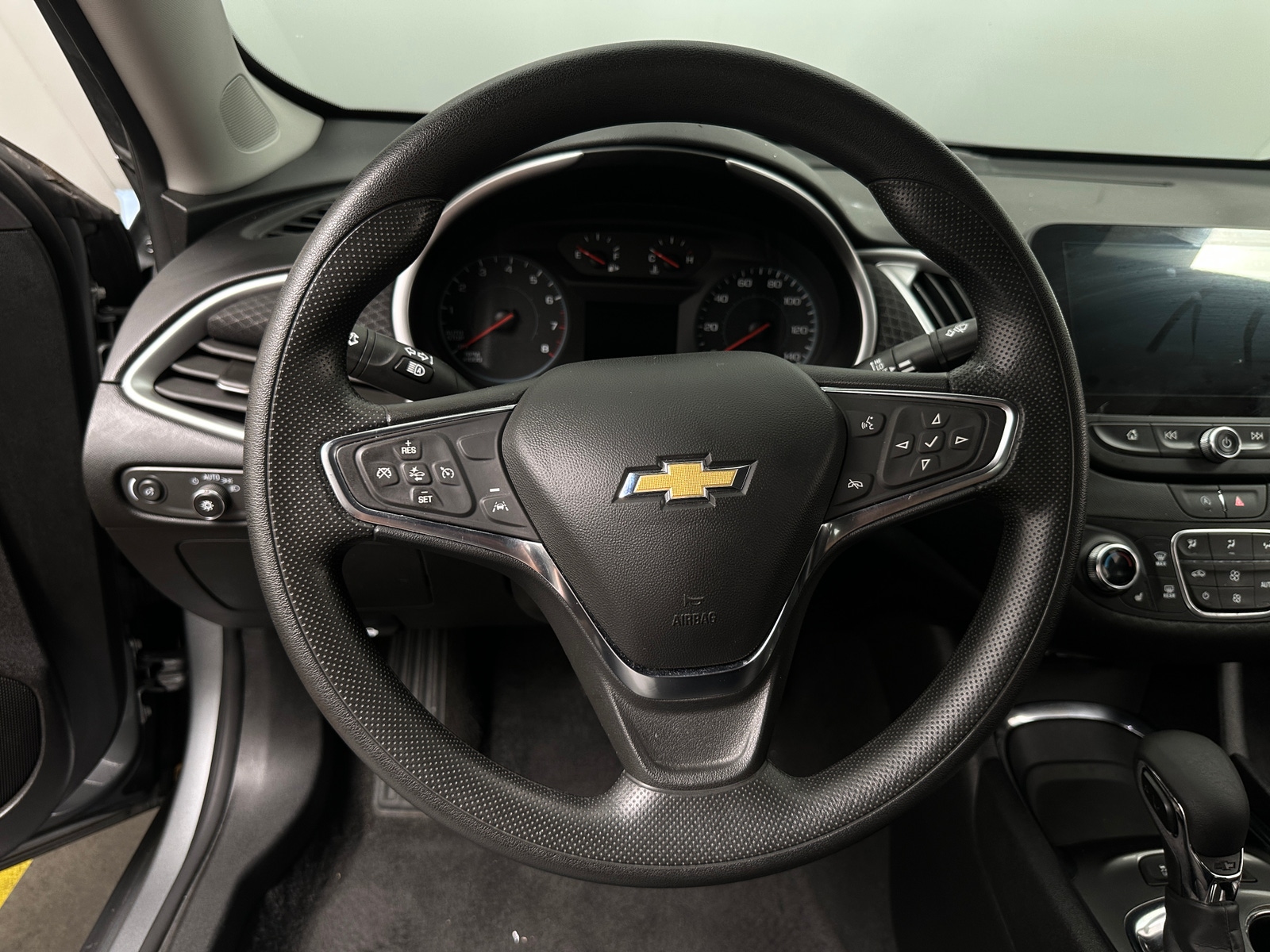 Thumbnail: 2025 Chevrolet Malibu - 5