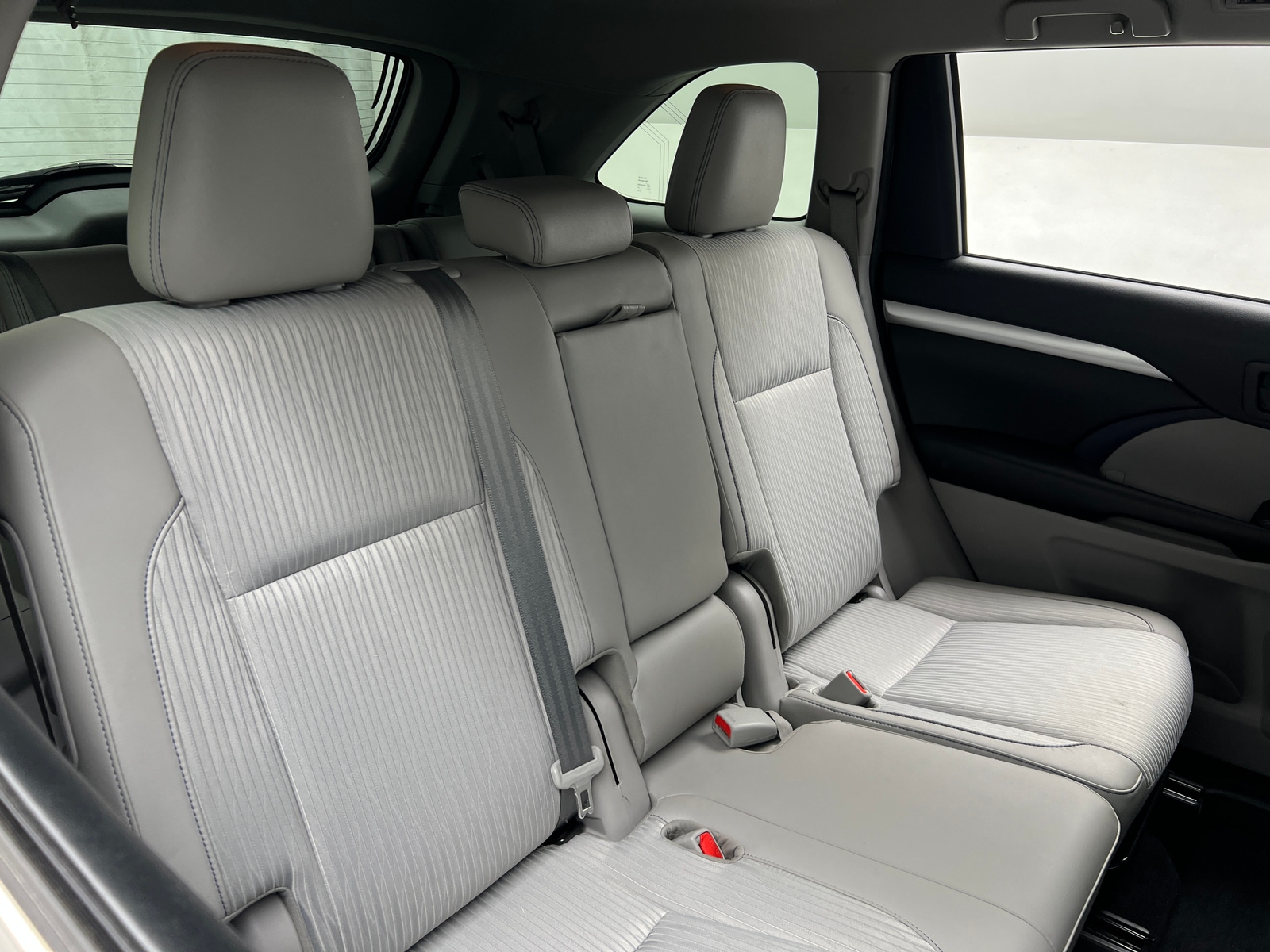 Thumbnail: 2018 Toyota Highlander - 6