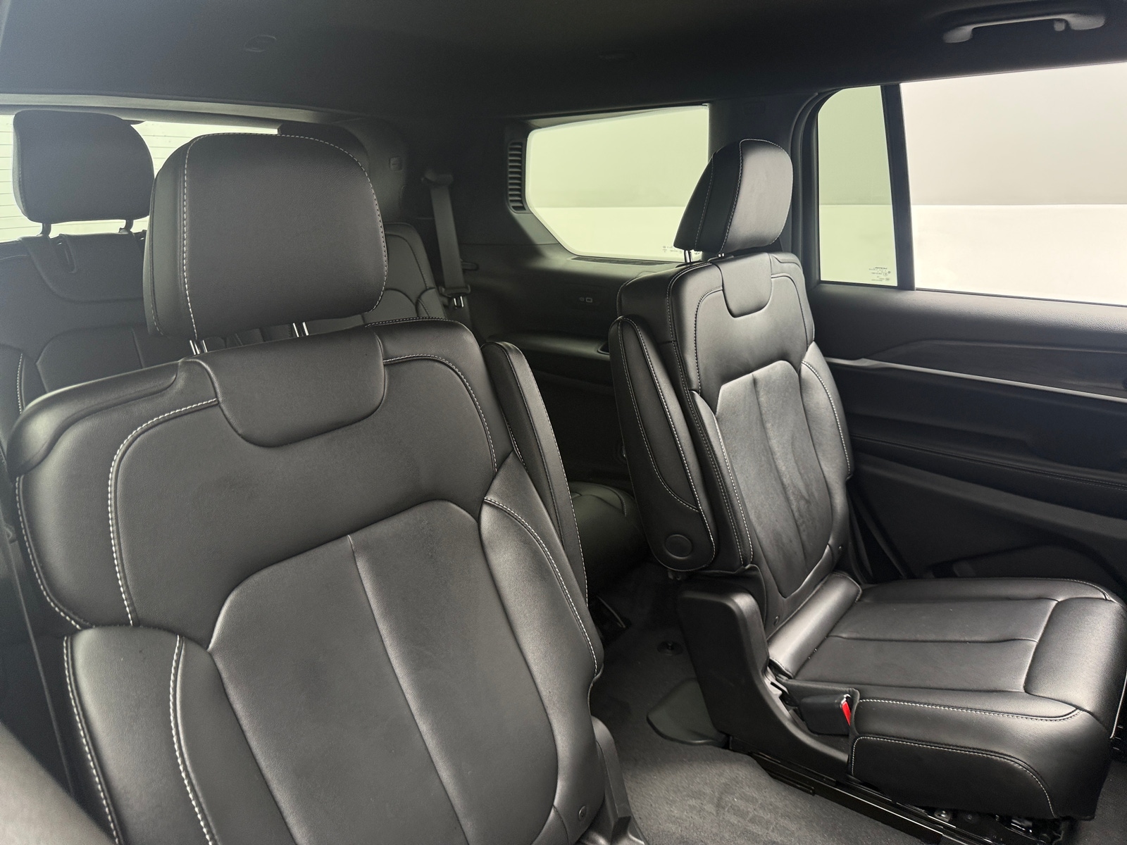 Thumbnail: 2025 Jeep Grand Cherokee L - 5