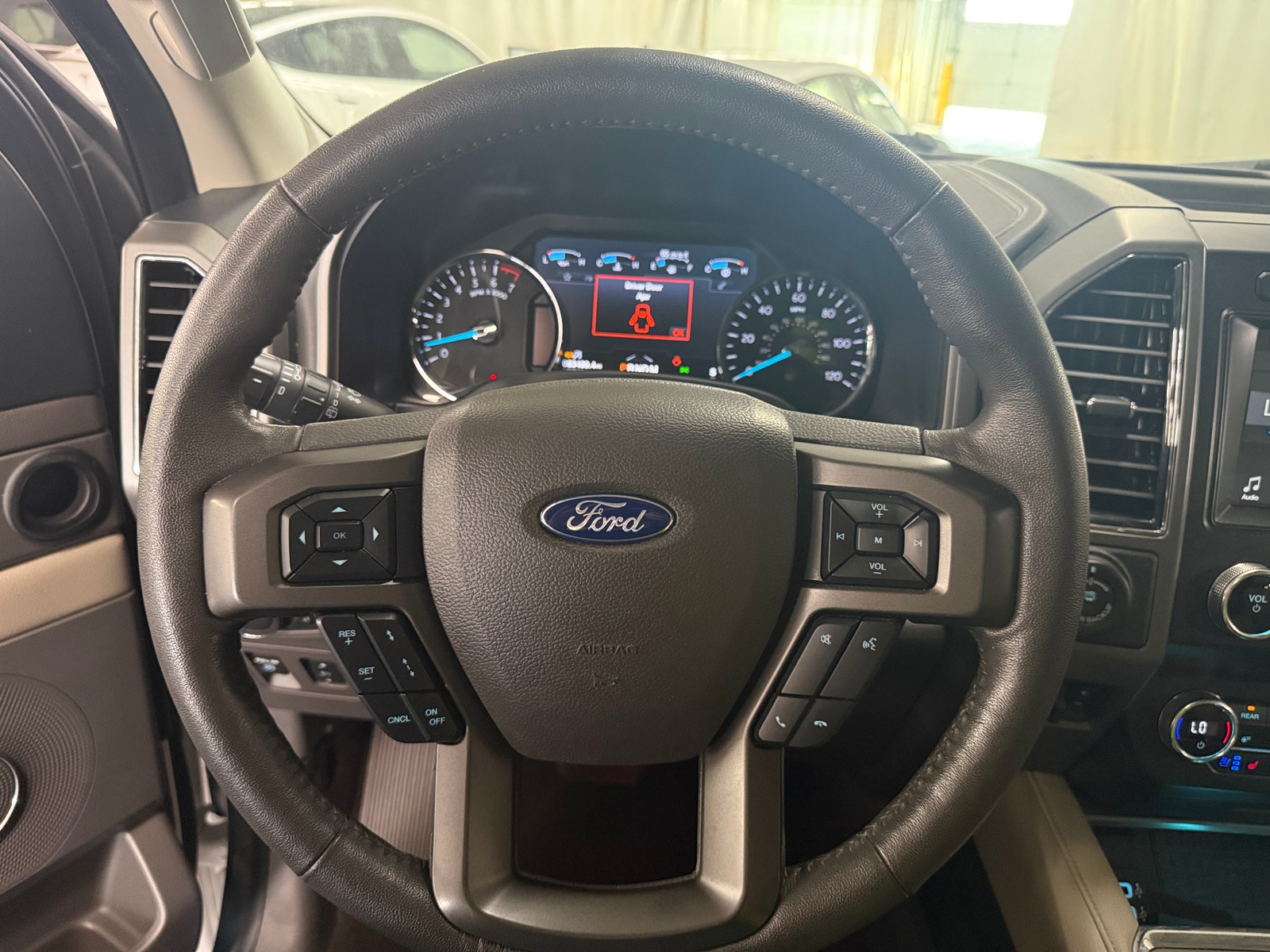 Thumbnail: 2019 Ford Expedition - 4