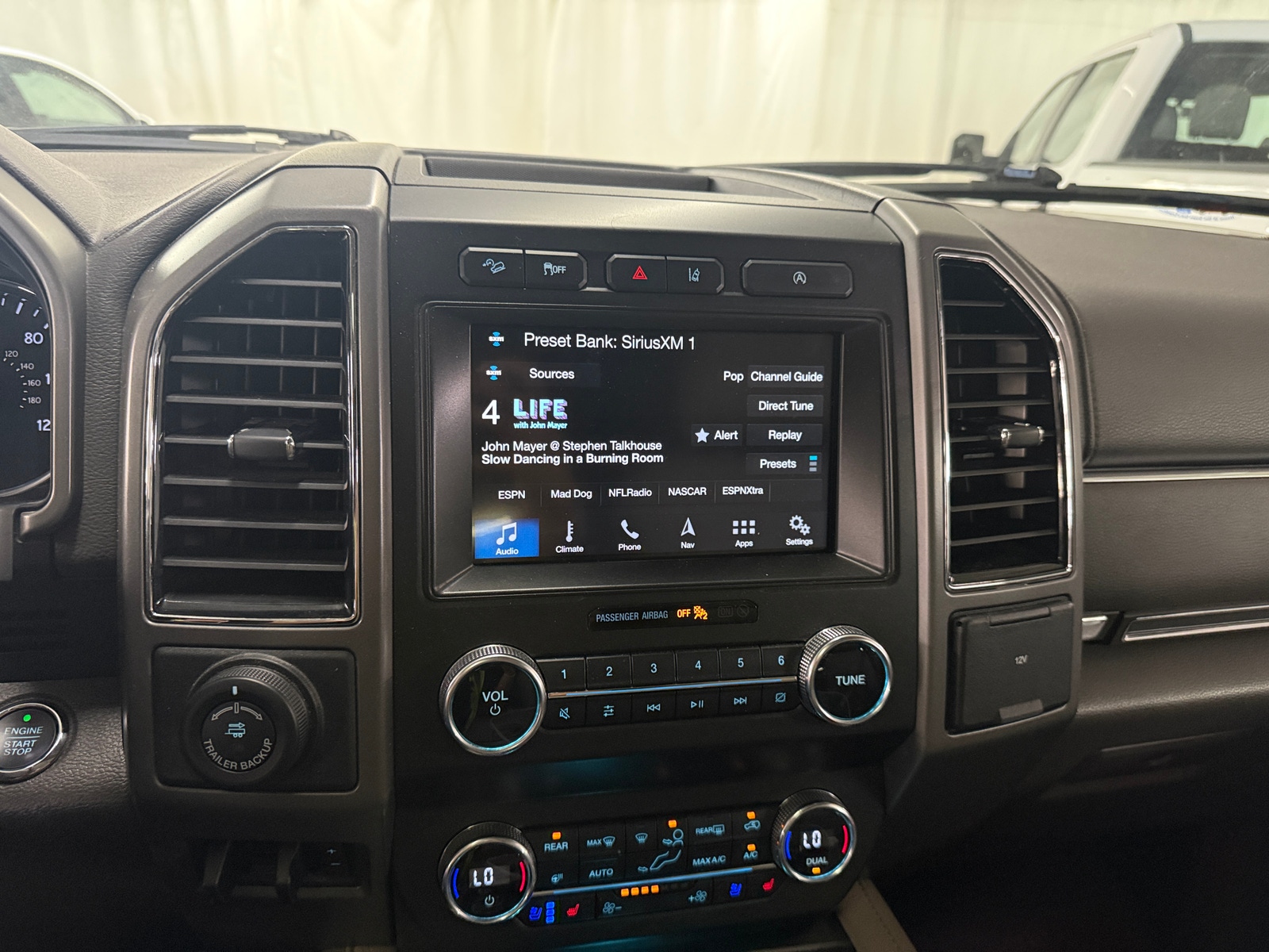 Thumbnail: 2019 Ford Expedition - 3