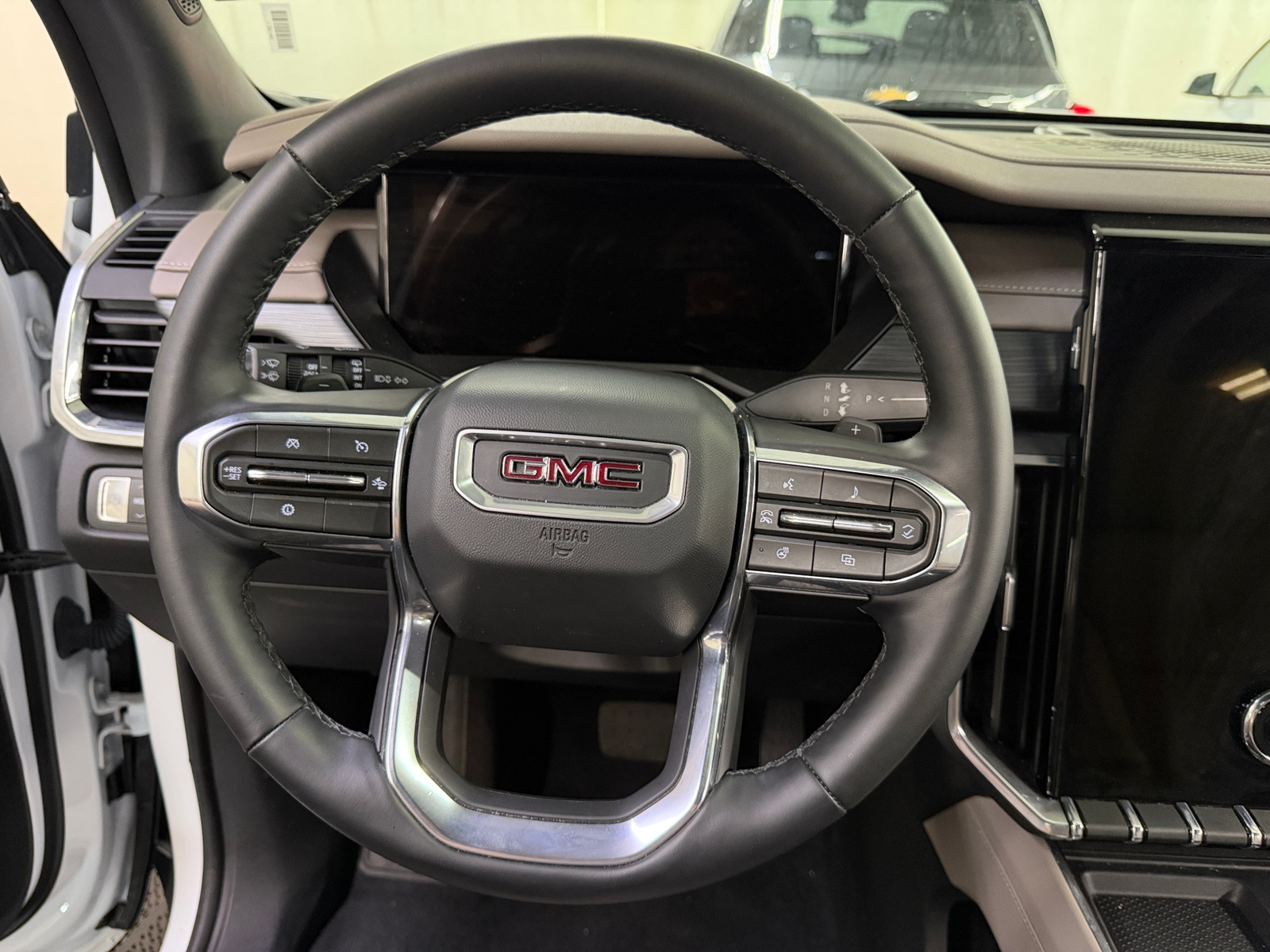 Thumbnail: 2026 GMC Acadia - 4