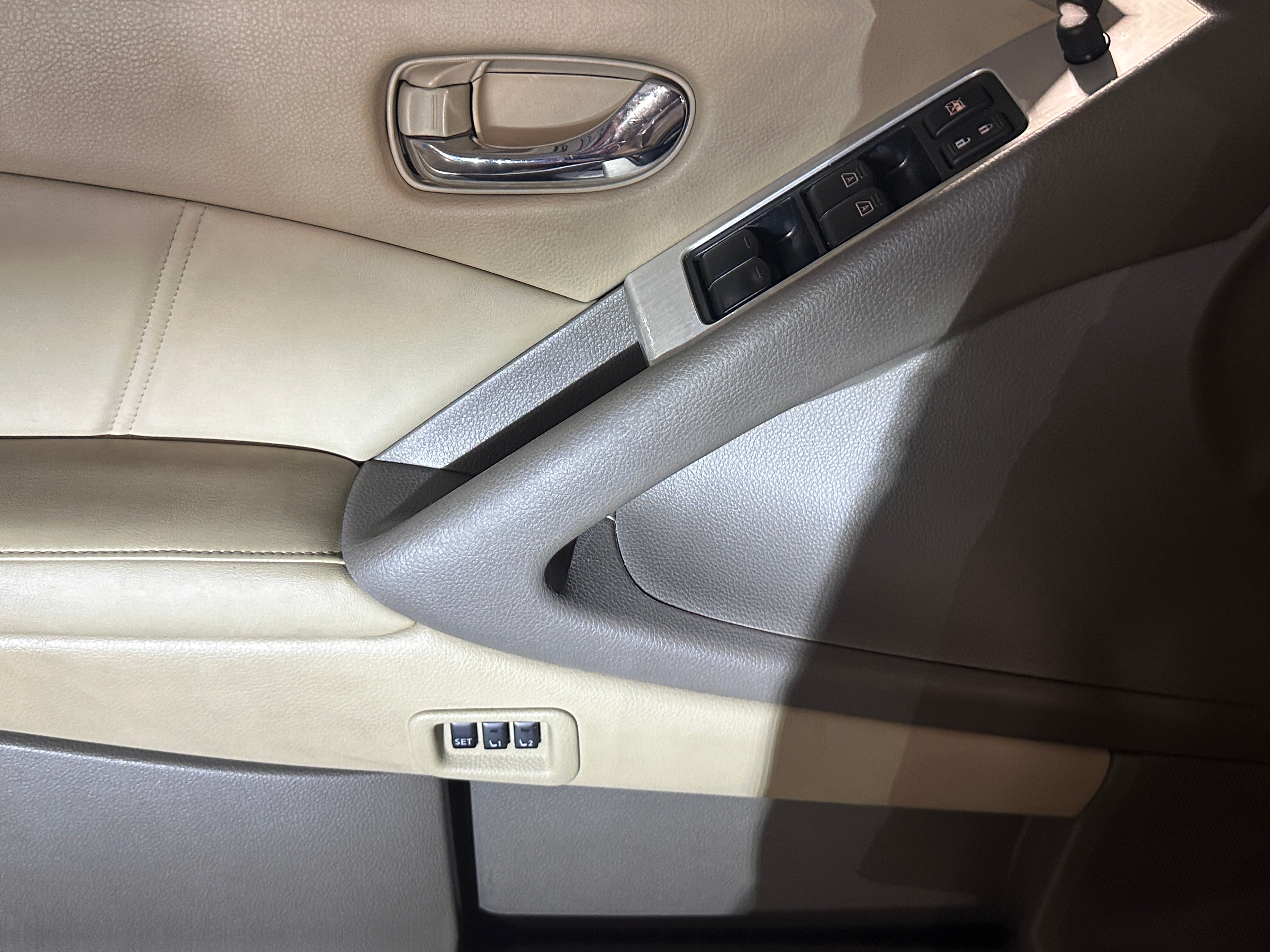 Used 2014 Nissan Murano SL with VIN JN8AZ1MW2EW532101 for sale in Pewaukee, WI