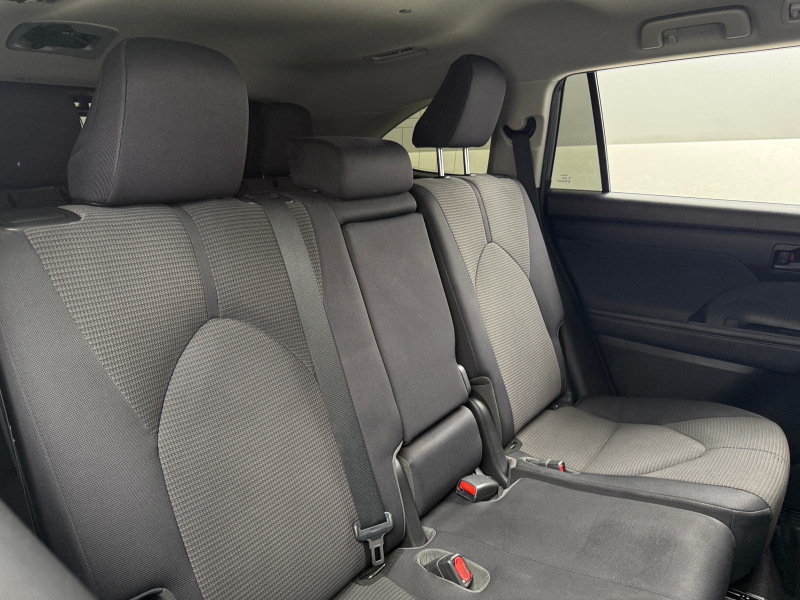 Thumbnail: 2020 Toyota Highlander - 6
