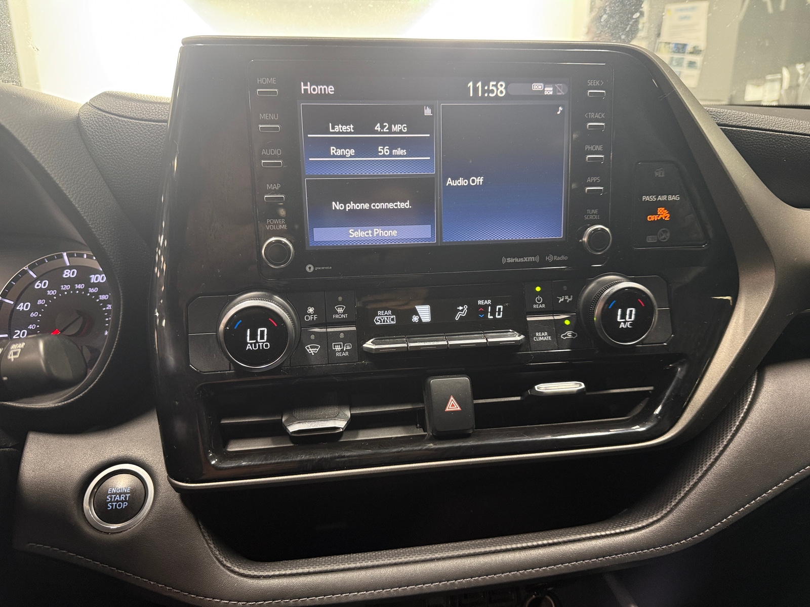 Thumbnail: 2020 Toyota Highlander - 4