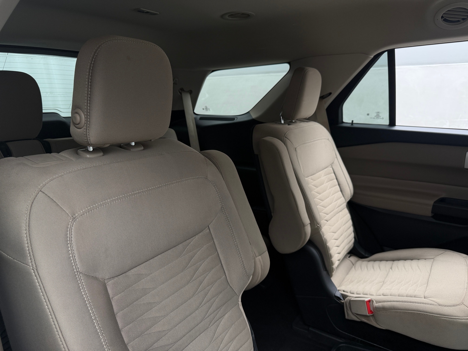 Thumbnail: 2020 Ford Explorer - 6