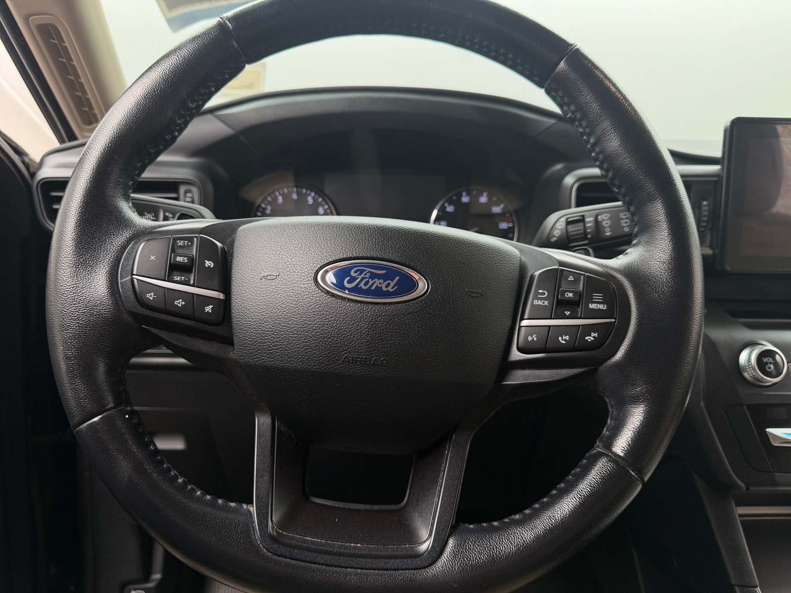 Thumbnail: 2020 Ford Explorer - 5