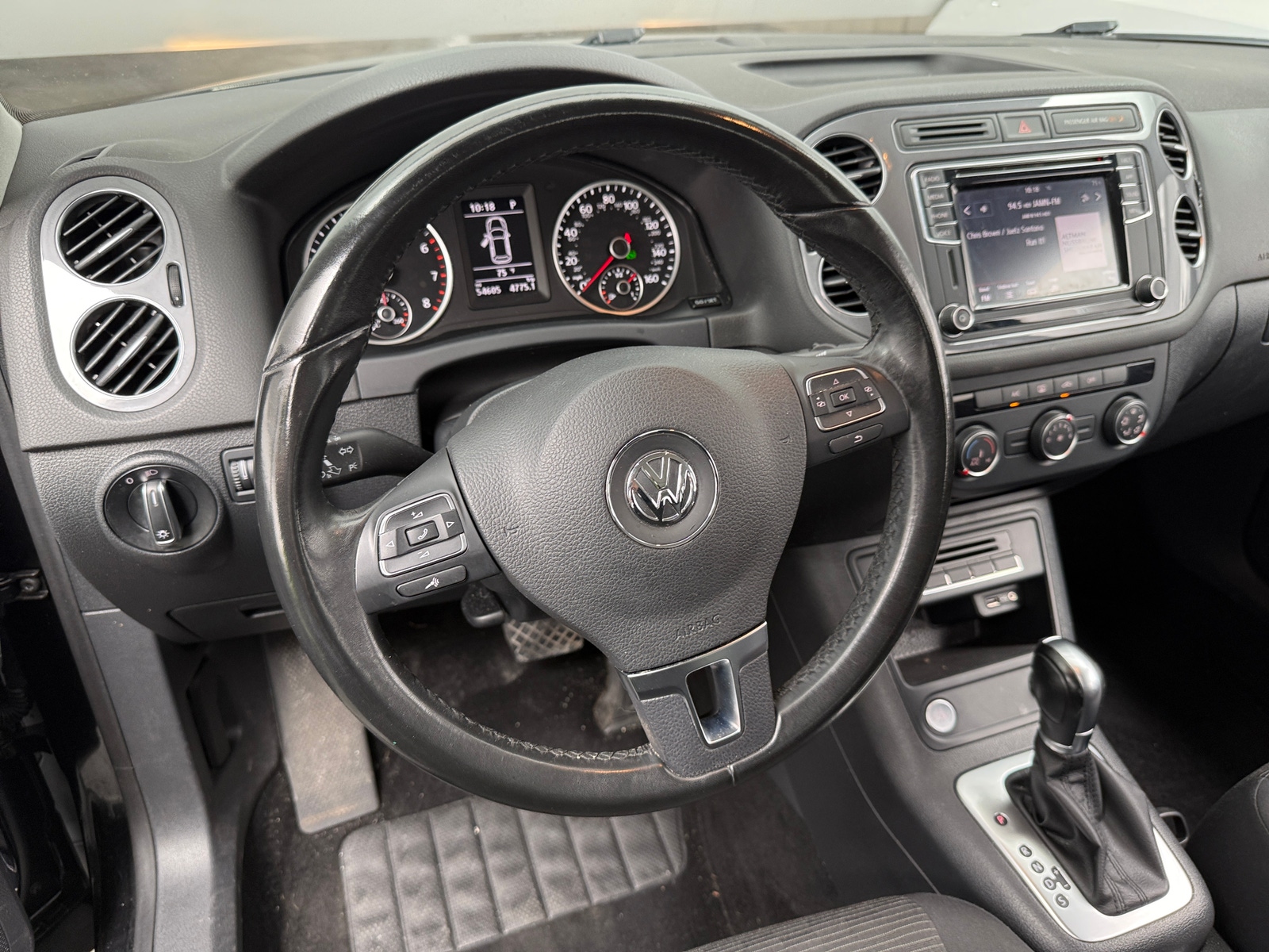 Thumbnail: 2017 Volkswagen Tiguan - 5
