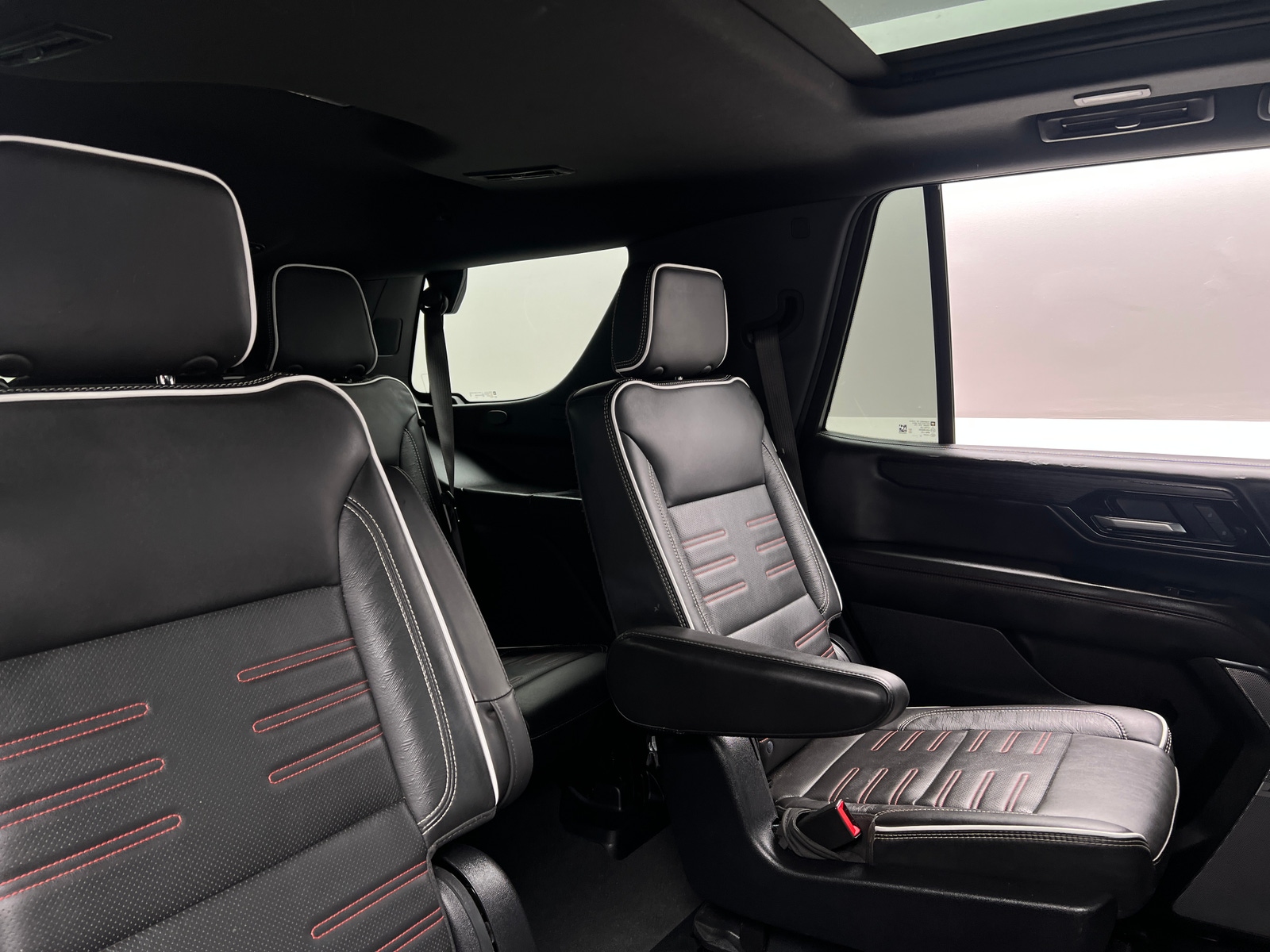 Thumbnail: 2025 GMC Yukon - 5