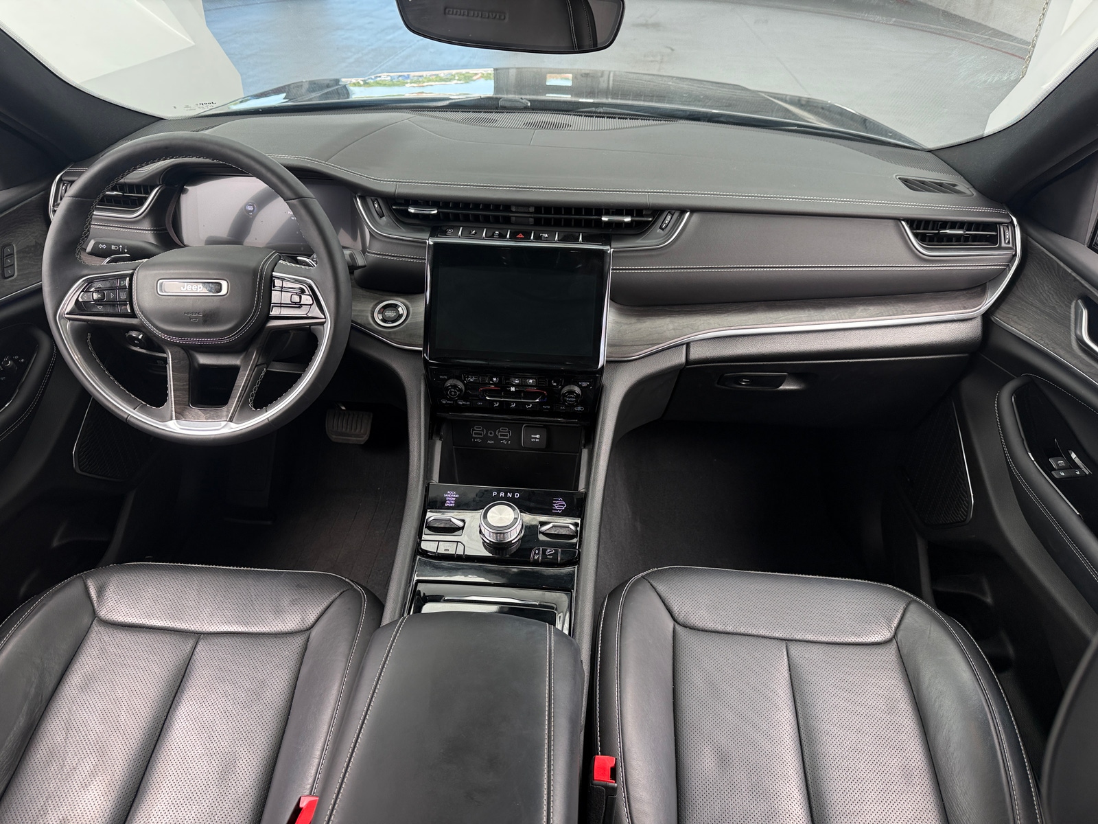 Thumbnail: 2023 Jeep Grand Cherokee L - 2