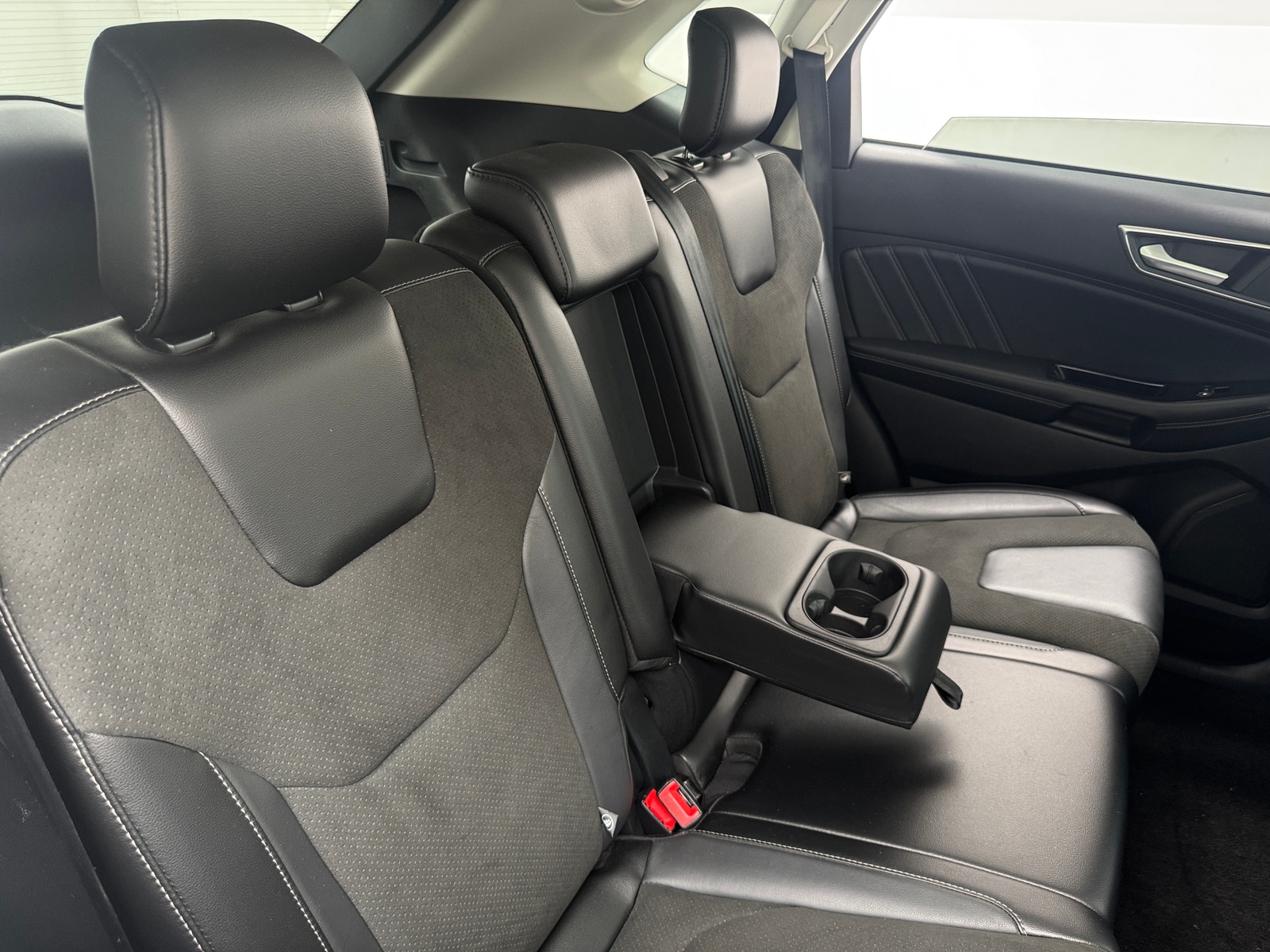 Thumbnail: 2018 Ford Edge - 5