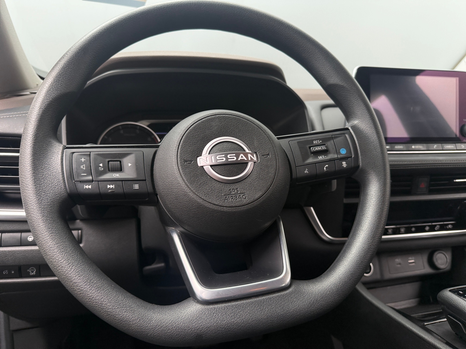 Thumbnail: 2023 Nissan Rogue - 5