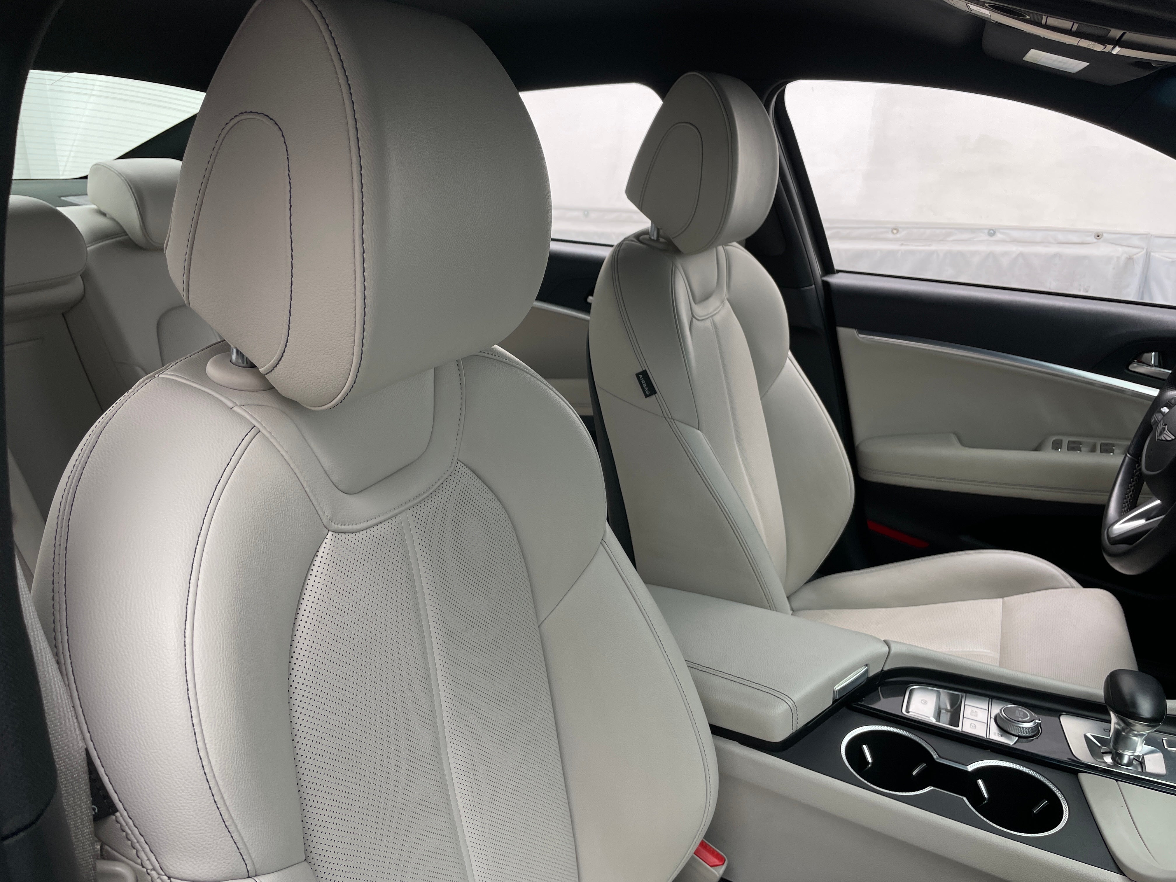 2025 Genesis G70