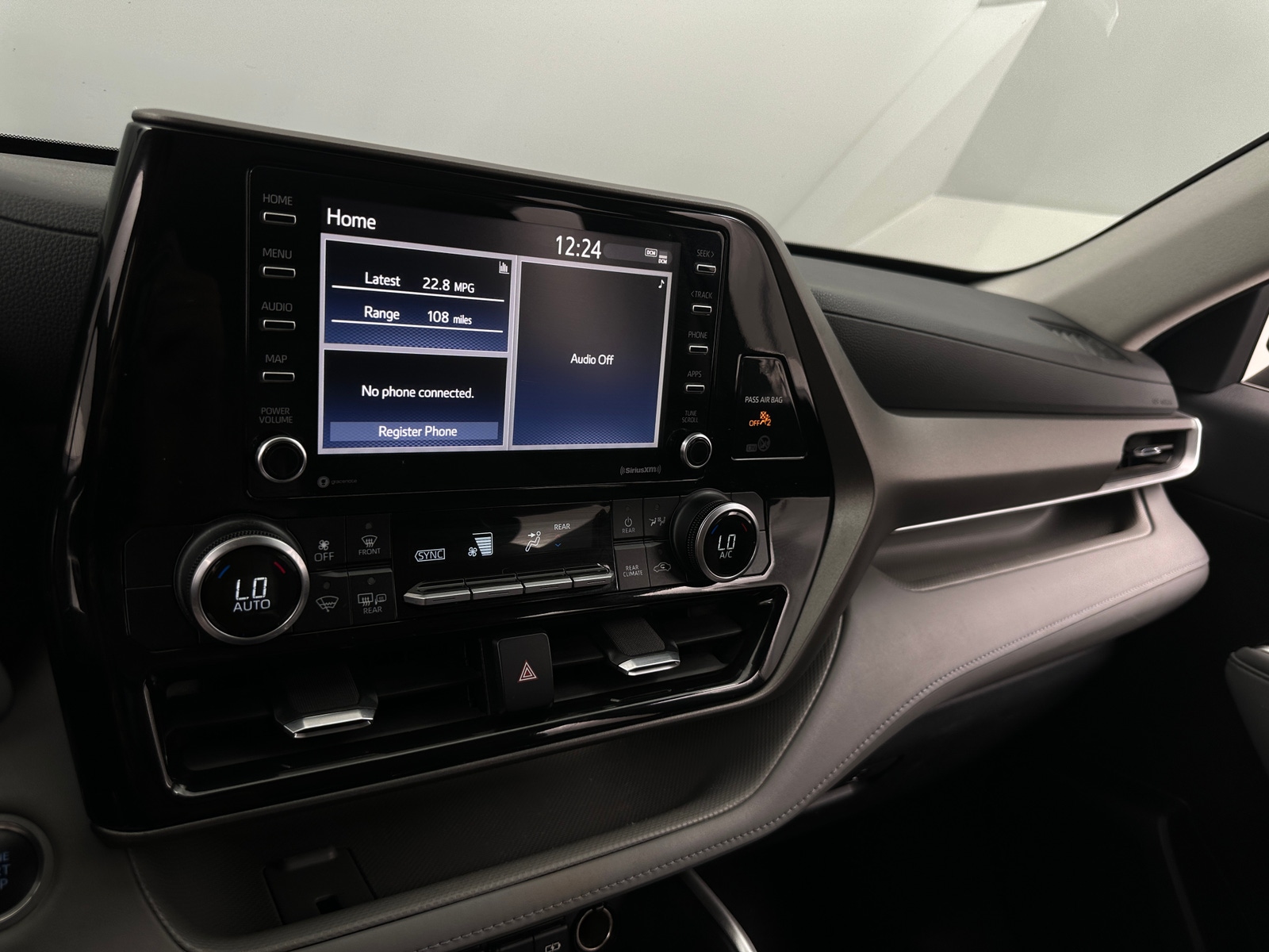 Thumbnail: 2021 Toyota Highlander - 4