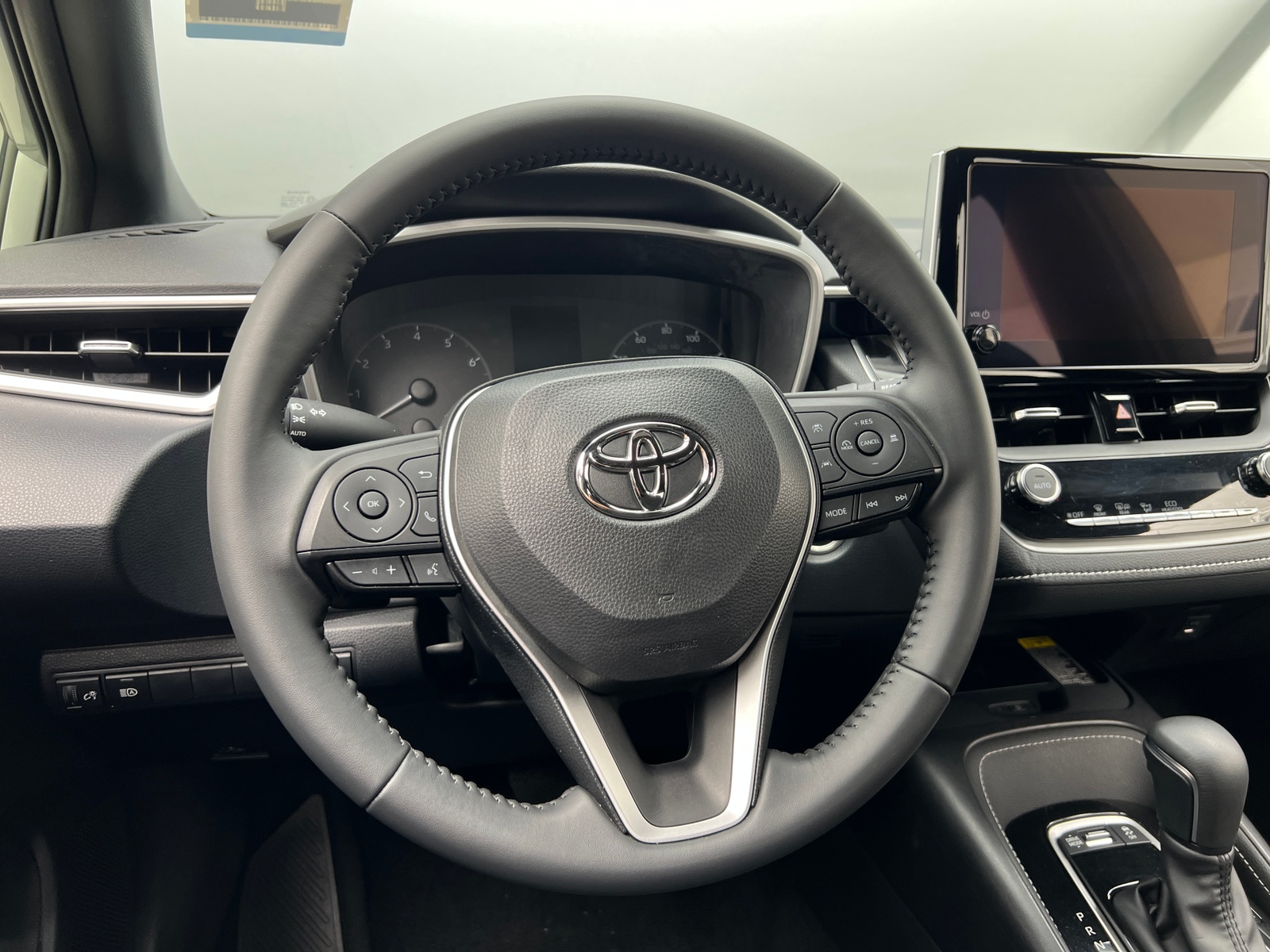 Thumbnail: 2025 Toyota Corolla - 5