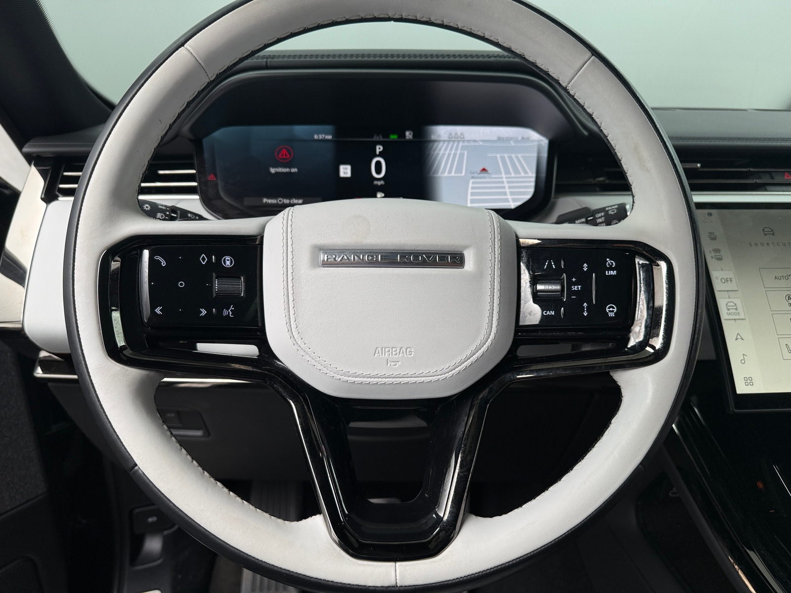 Thumbnail: 2025 Land Rover Range Rover Sport - 5