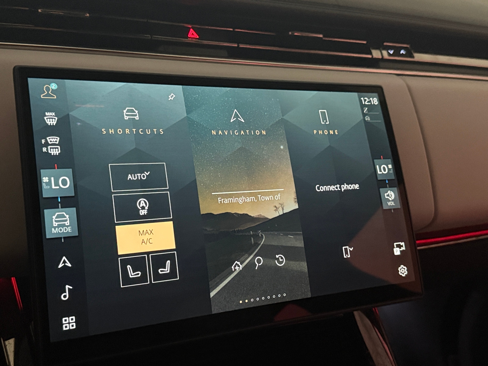 Thumbnail: 2025 Land Rover Range Rover Sport - 4