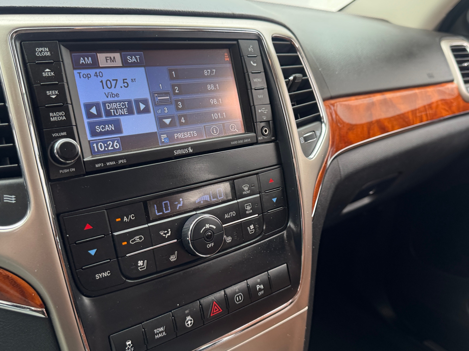 Thumbnail: 2012 Jeep Grand Cherokee - 3