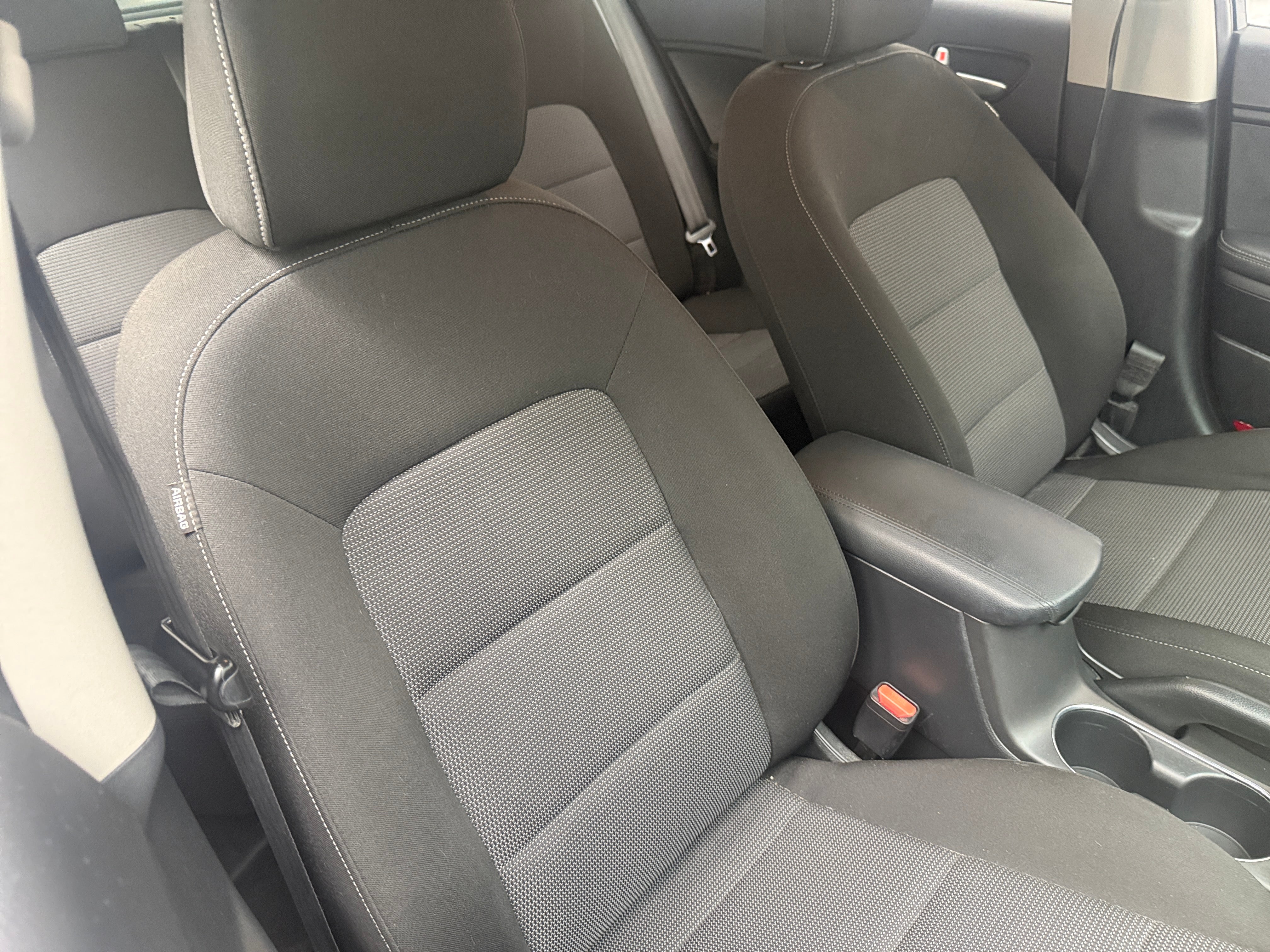 2017 Kia Forte5