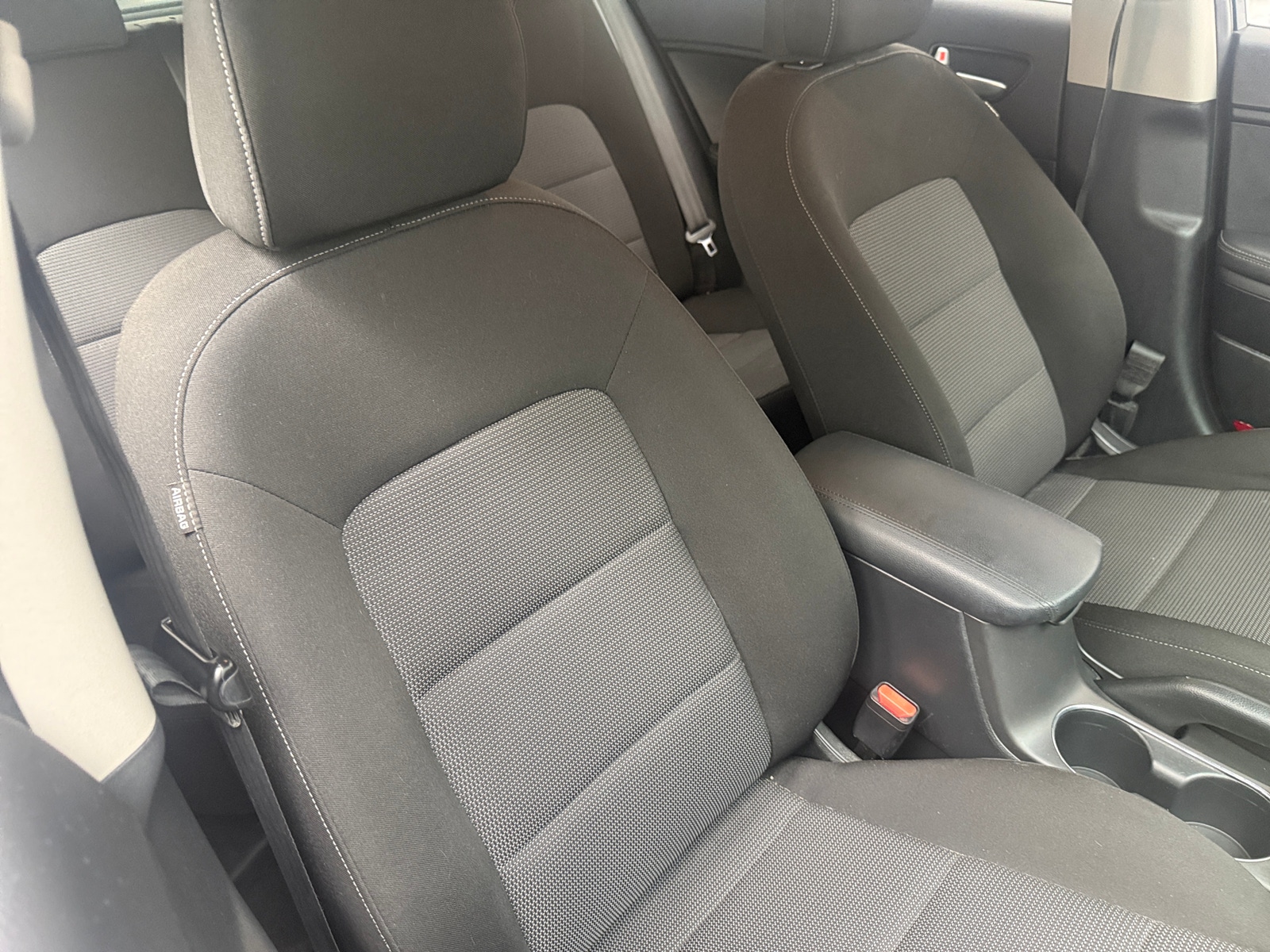 Thumbnail: 2017 Kia Forte - 2