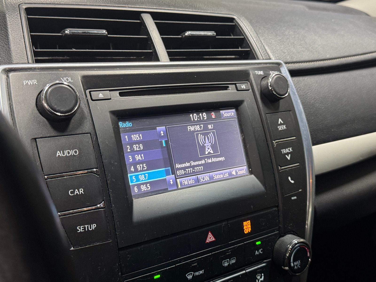 Thumbnail: 2015 Toyota Camry - 4
