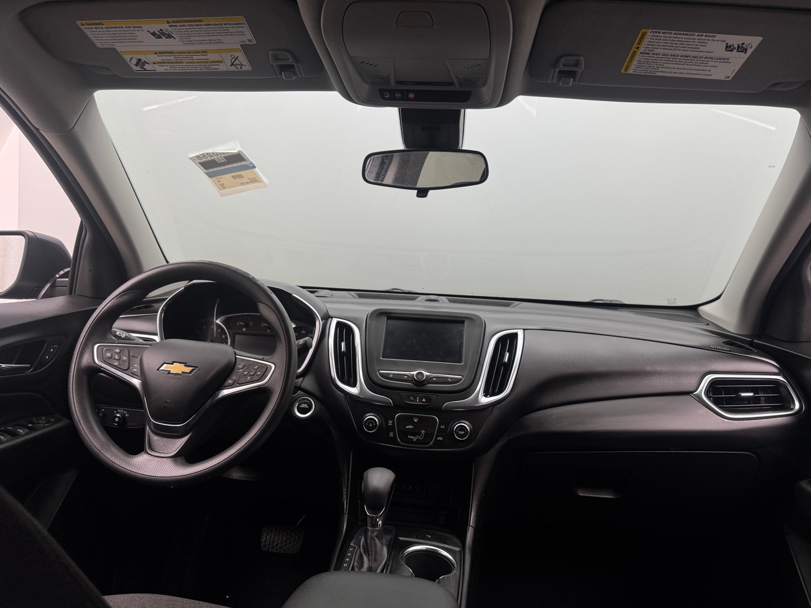 Thumbnail: 2022 Chevrolet Equinox - 3